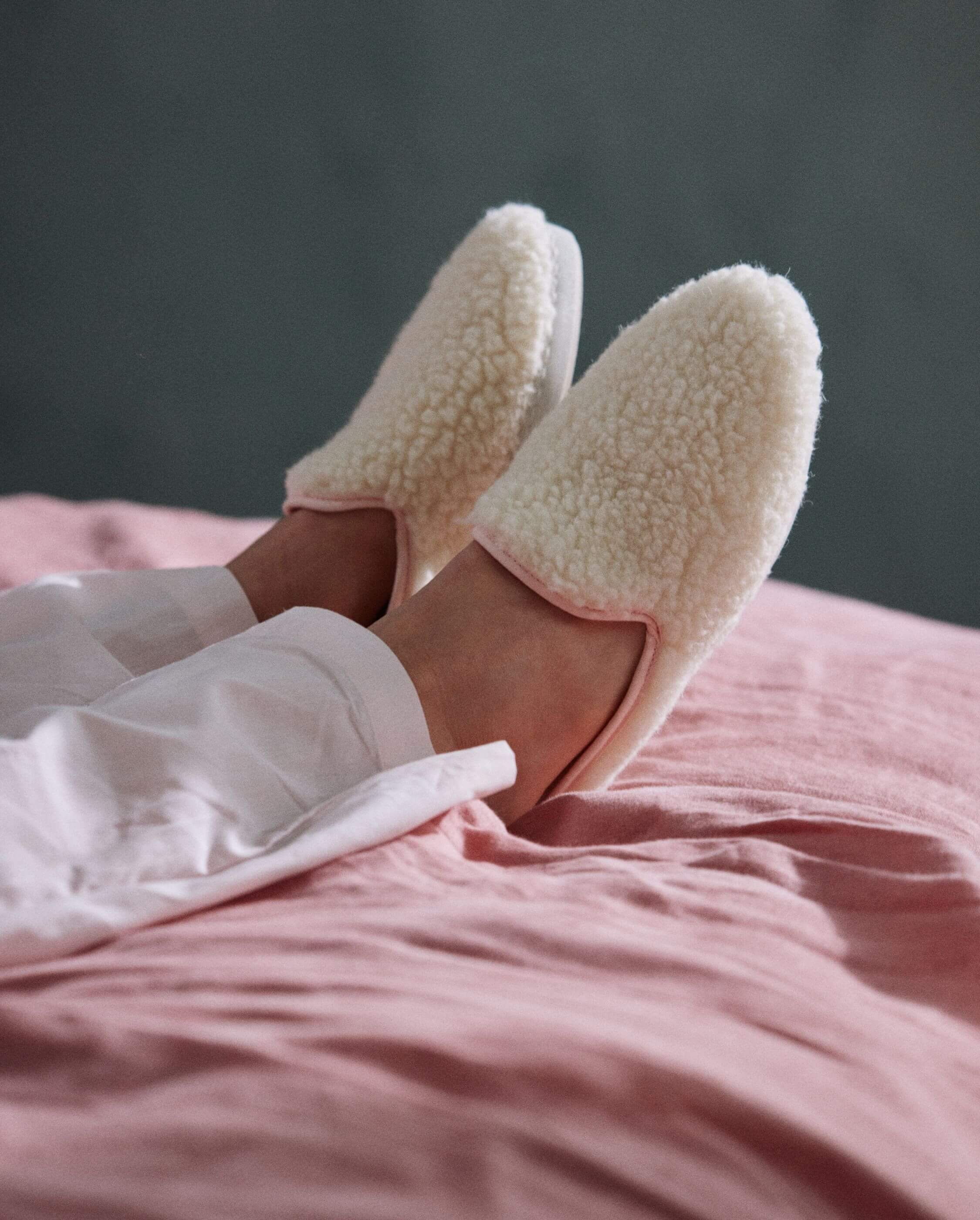 Women's wool bouclé mule, white pink ANGARDE White