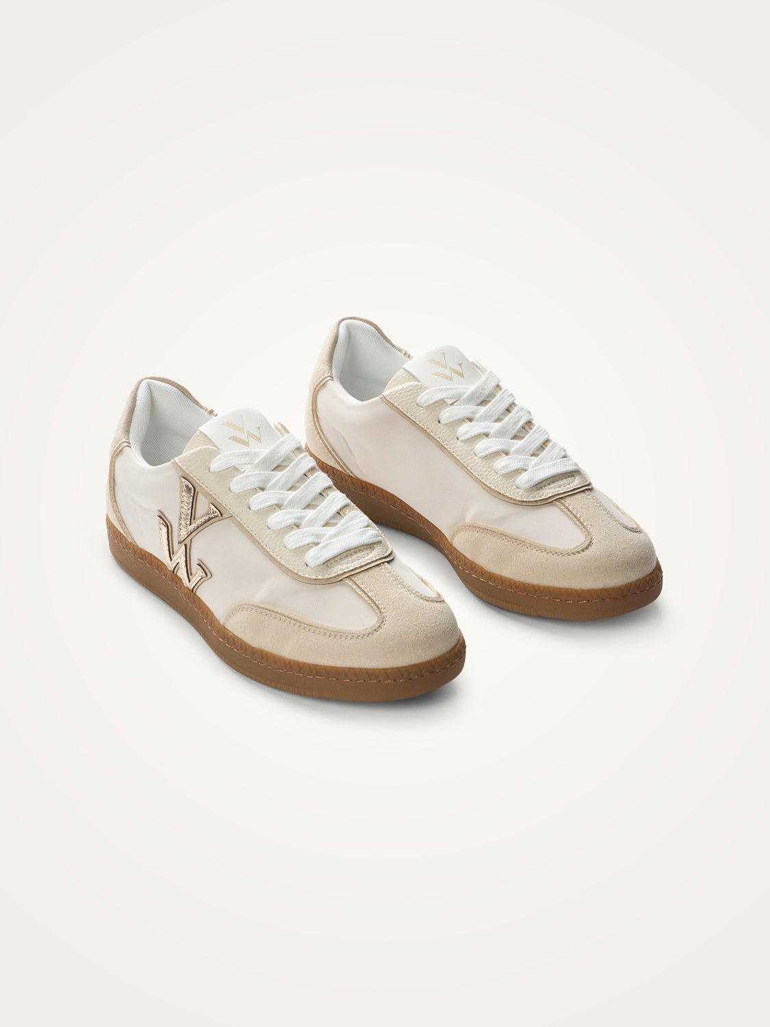 Low lace-up retro sneakers VANESSA WU Beige