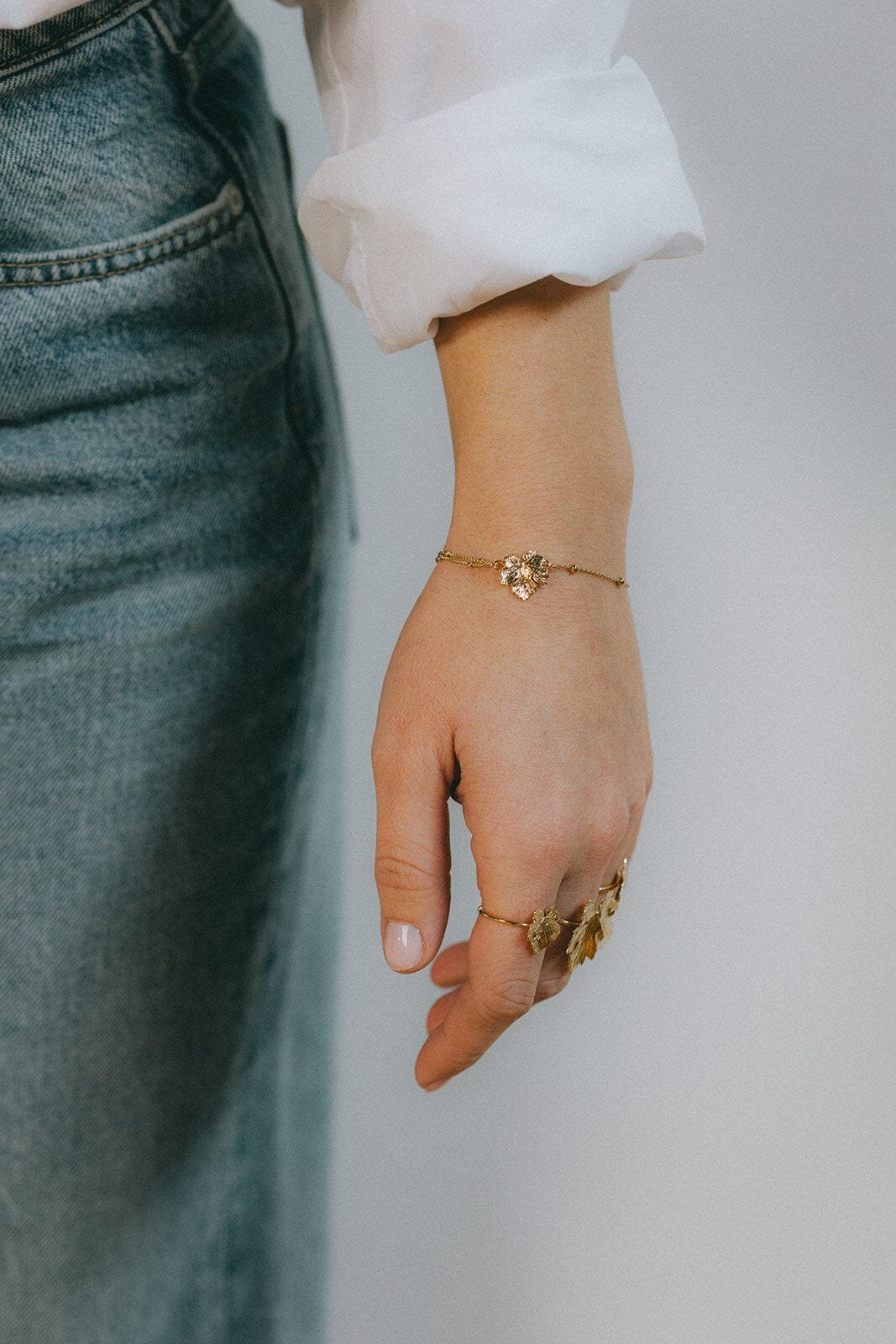 Gold-plated leaf bracelet Golden
