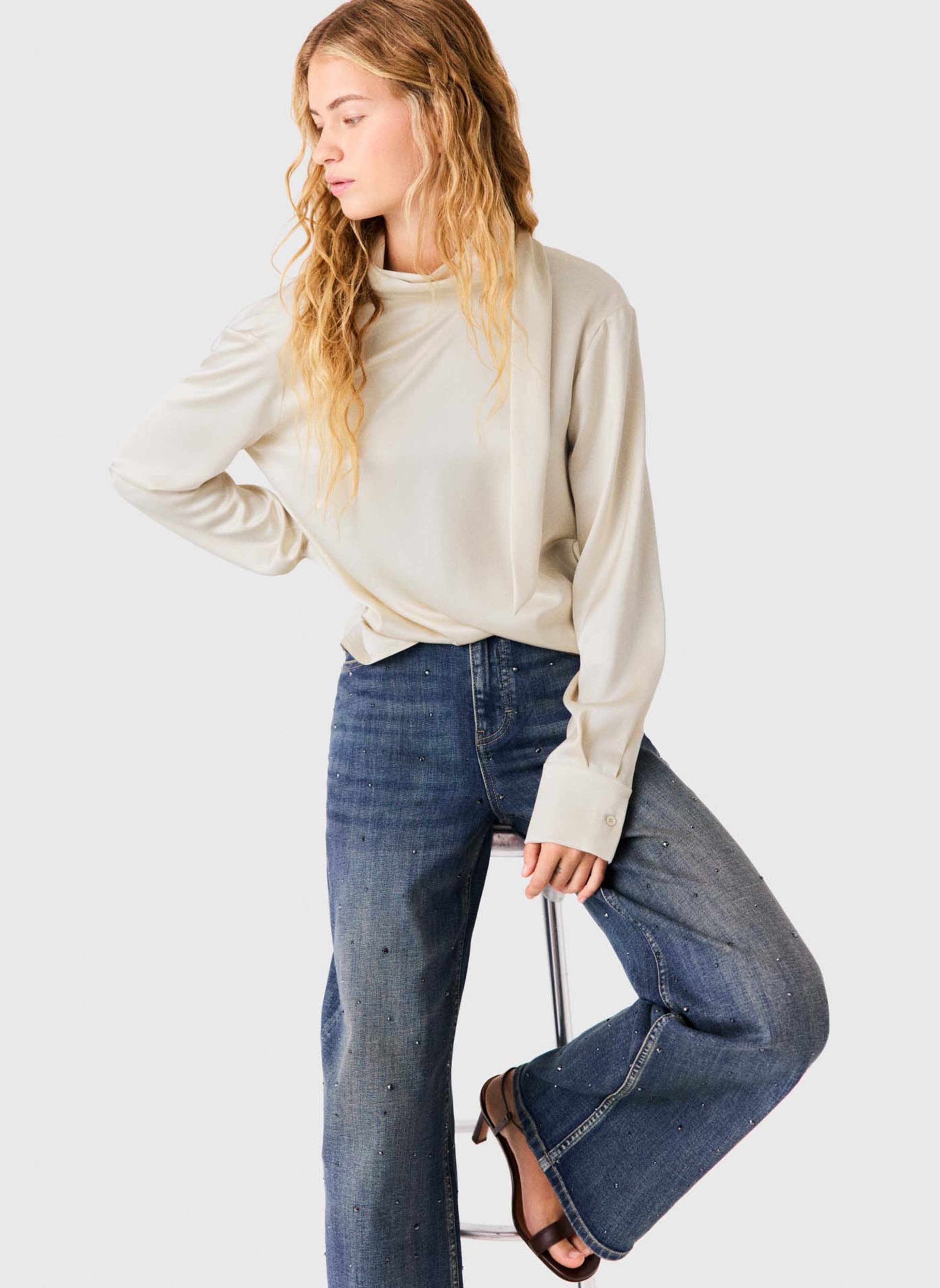 Rechte losvallende top MAJE Beige