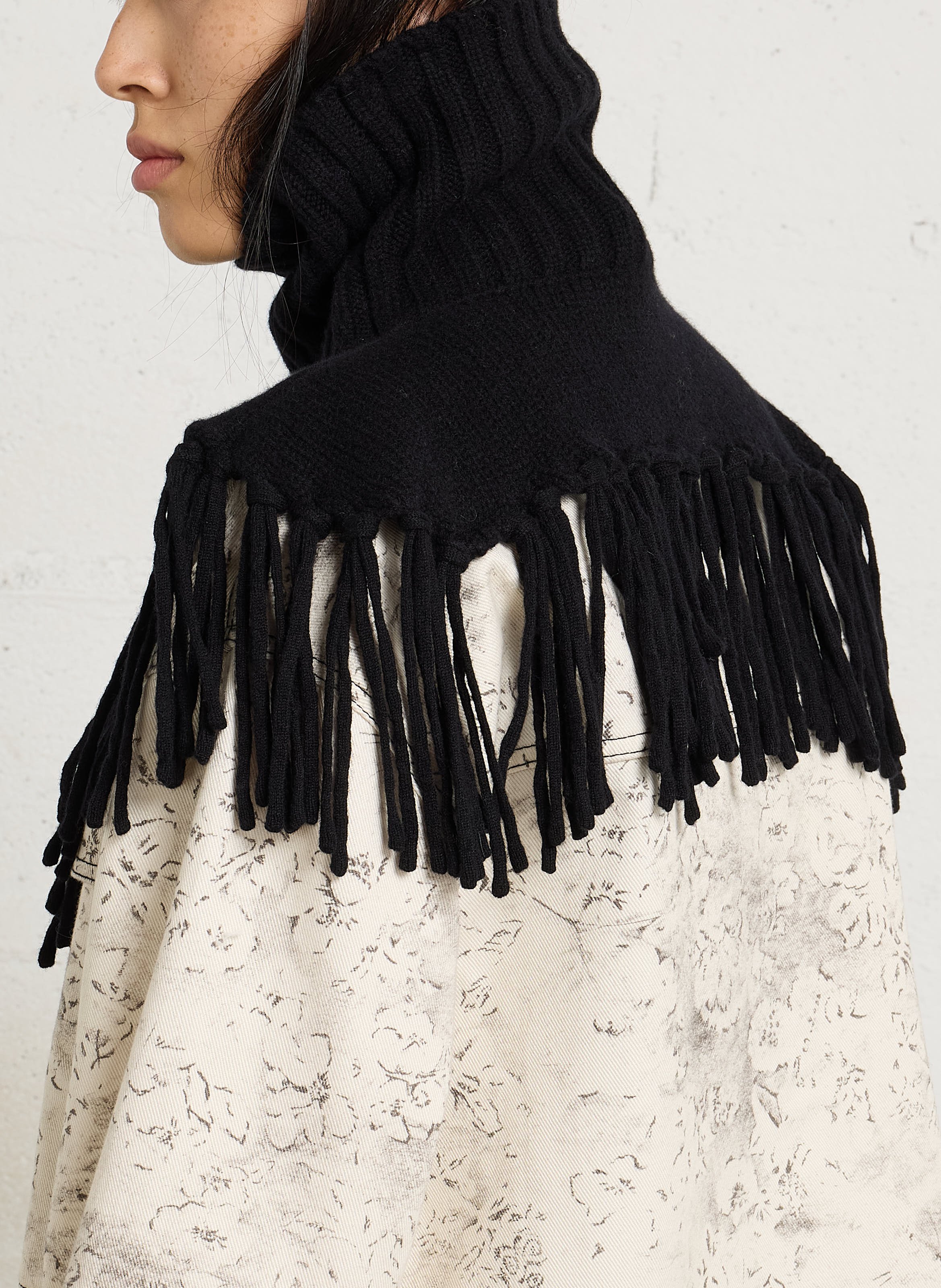 Fringed wool scarf BERENICE Black