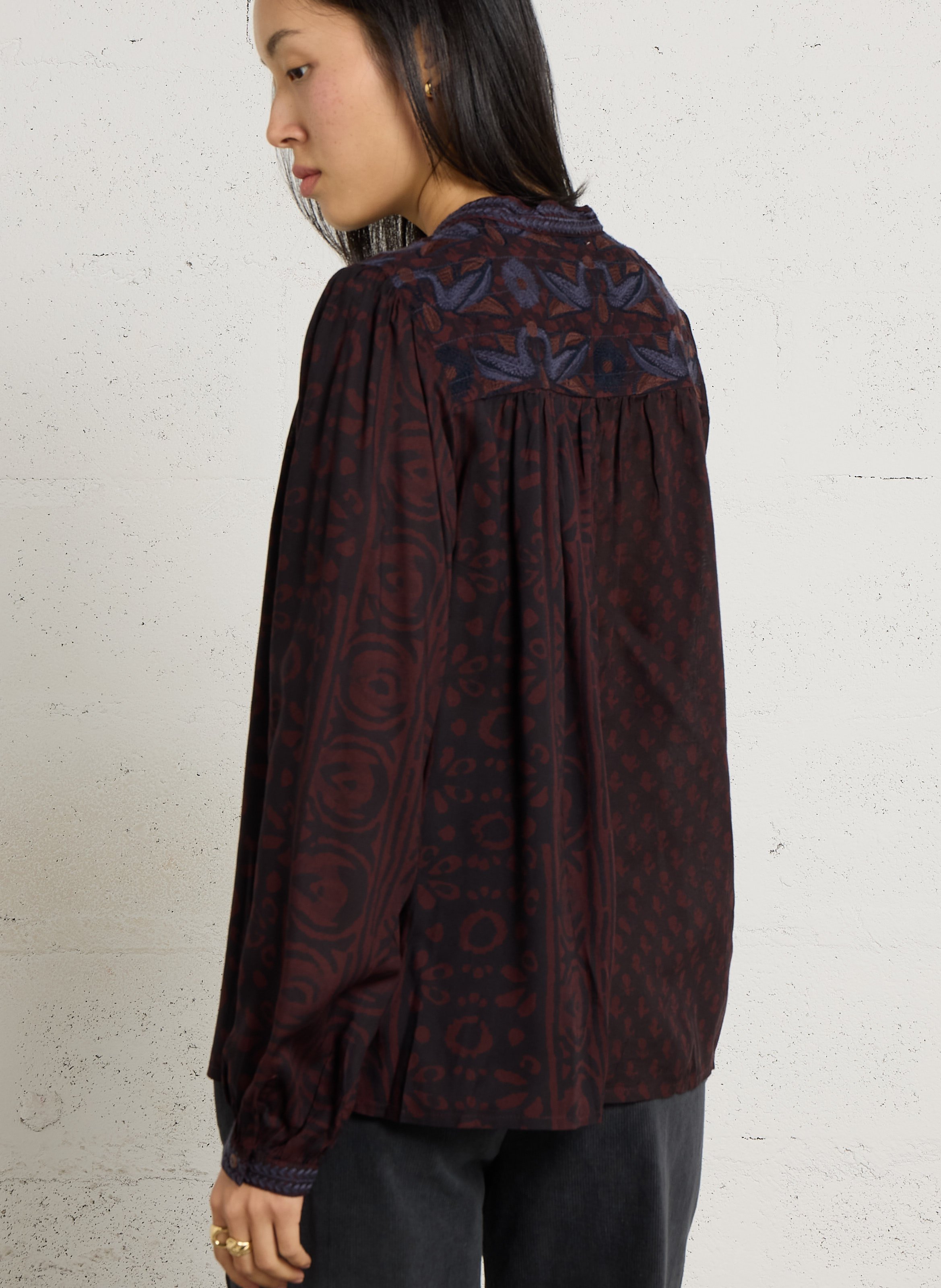 Geborduurde blouse met ronde hals MAISON HOTEL Rood