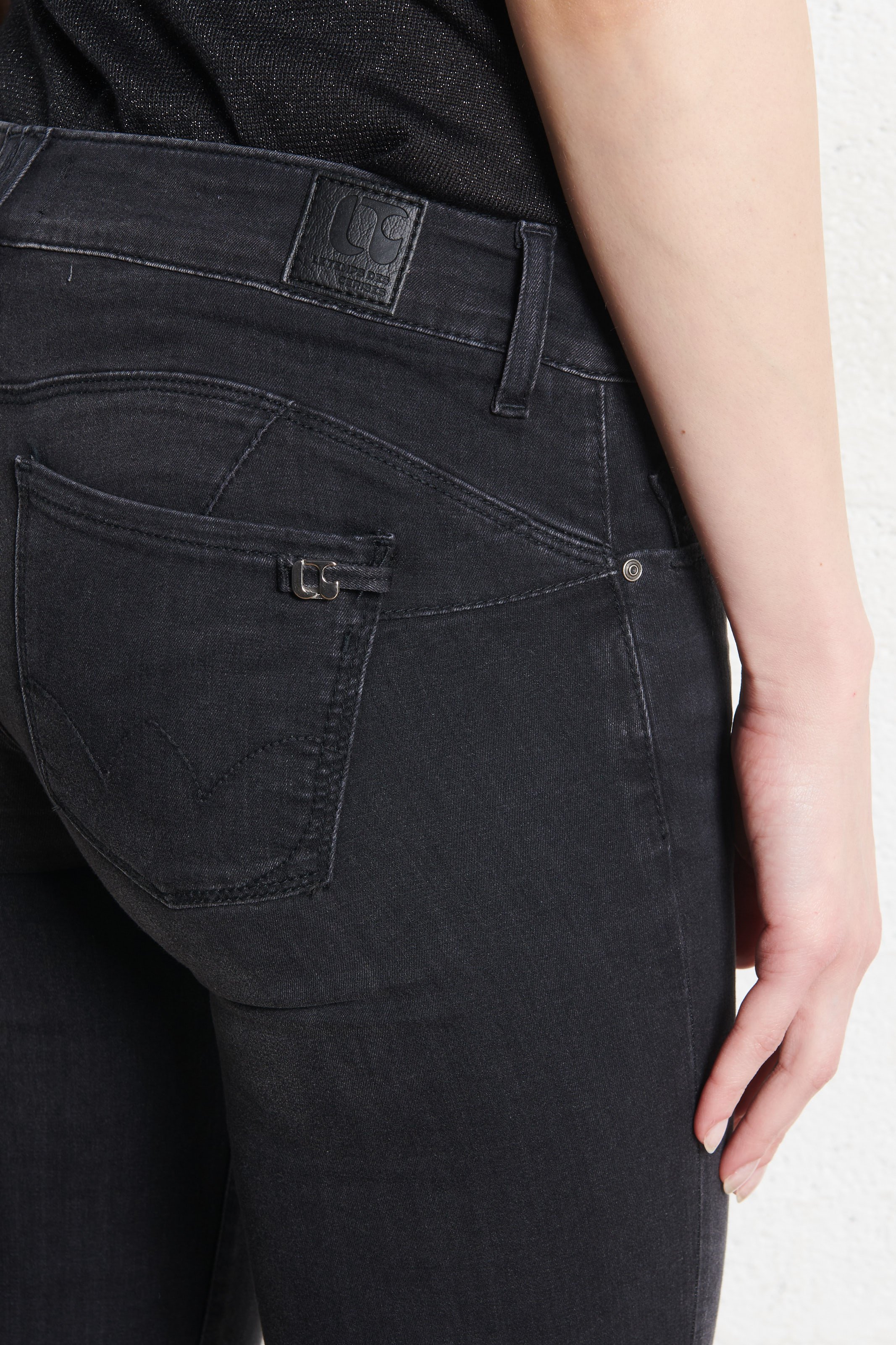 Jean slilm LE TEMPS DES CERISES Noir