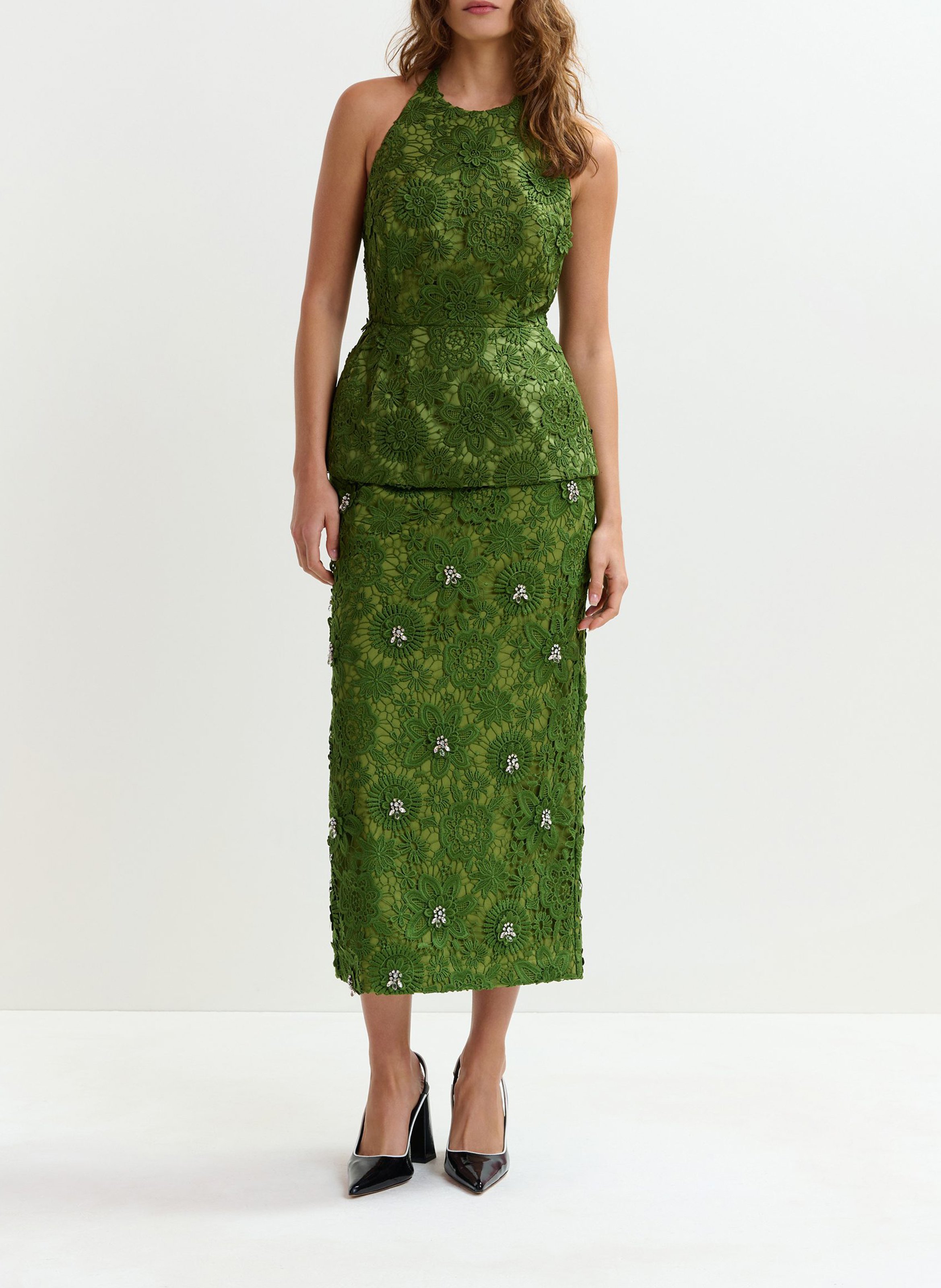 Fitted top in floral lace. ESSENTIEL ANTWERP Green