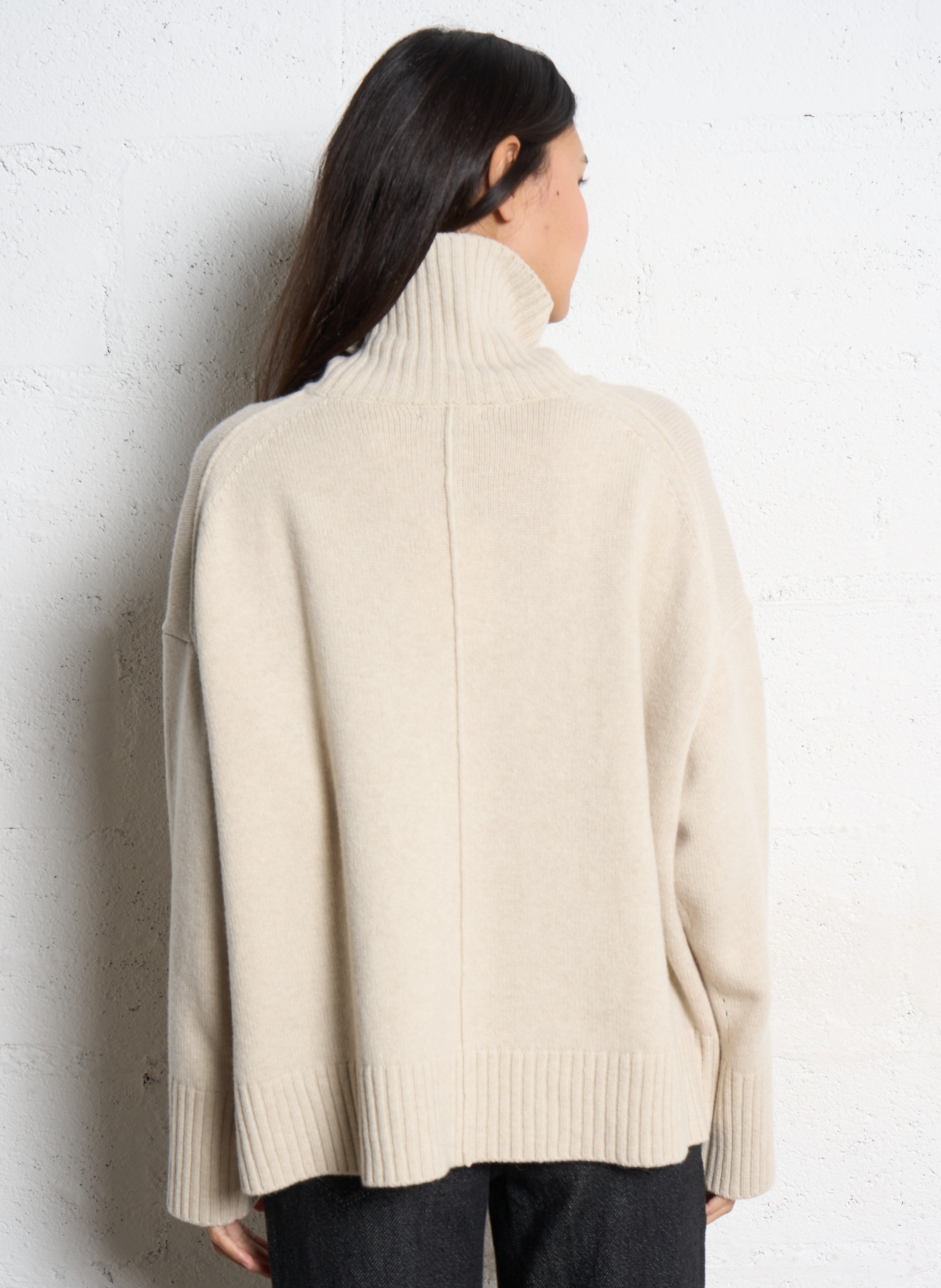 Pull col roulé oversize en laine SOEUR Beige