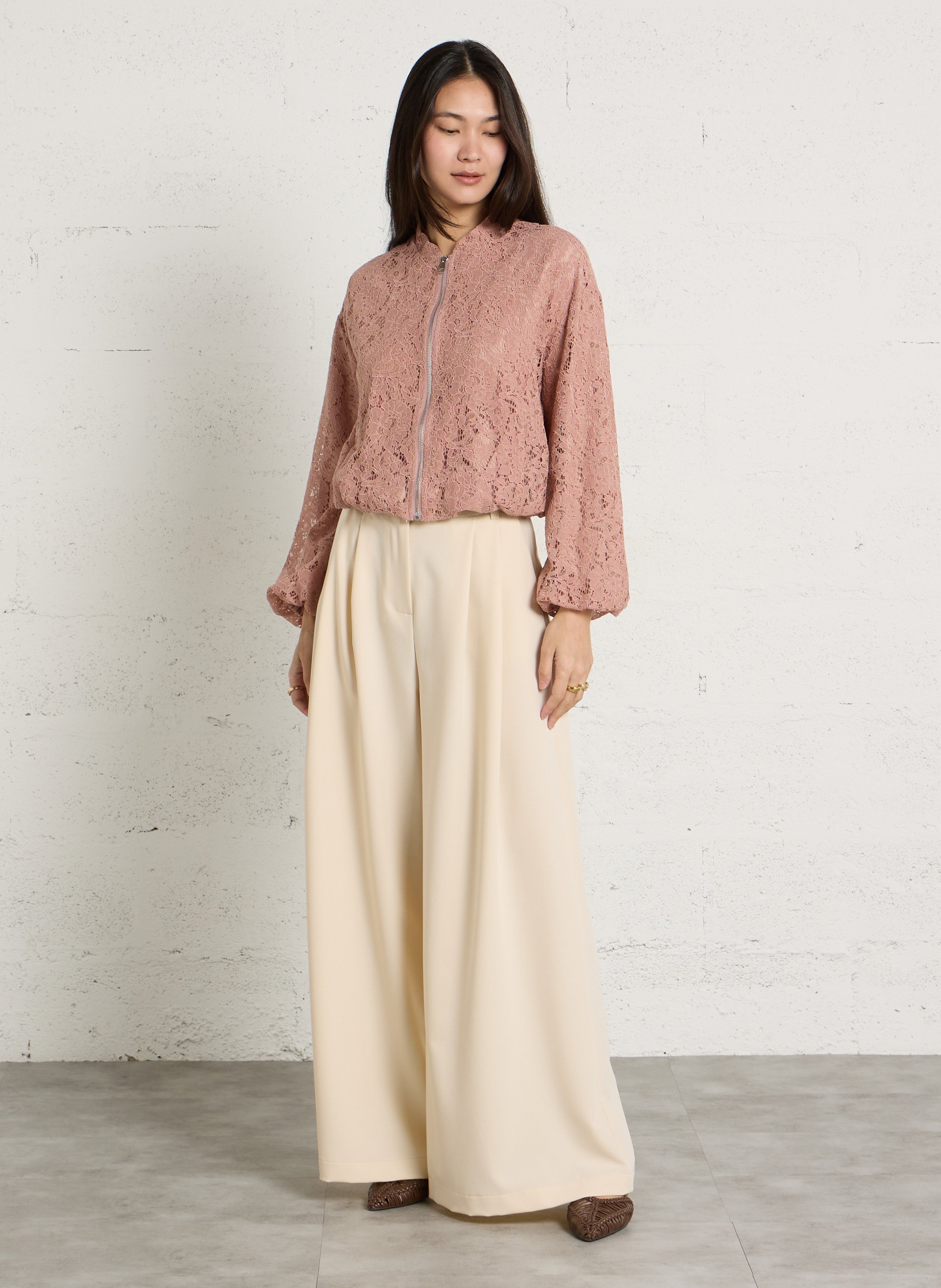 Weite Bundfaltenhose mit Gürtel IMPERIAL Beige