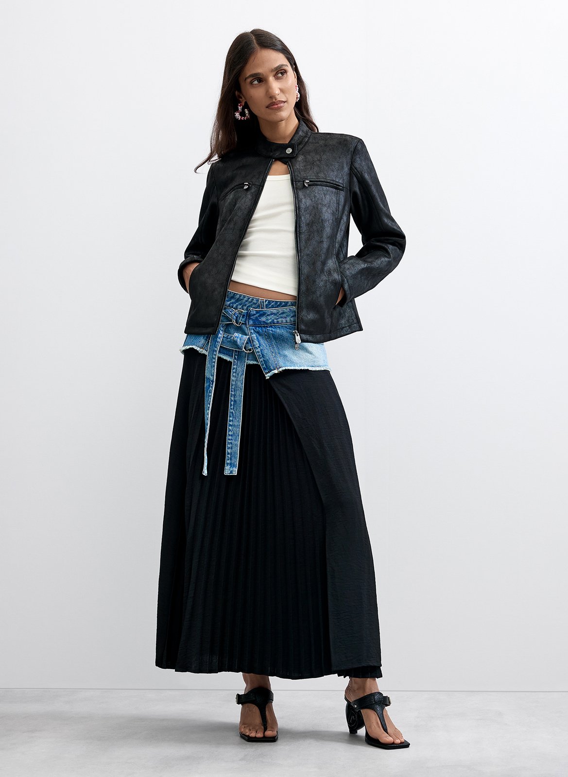 Round neck zip-up solid jacket DESIGUAL Black