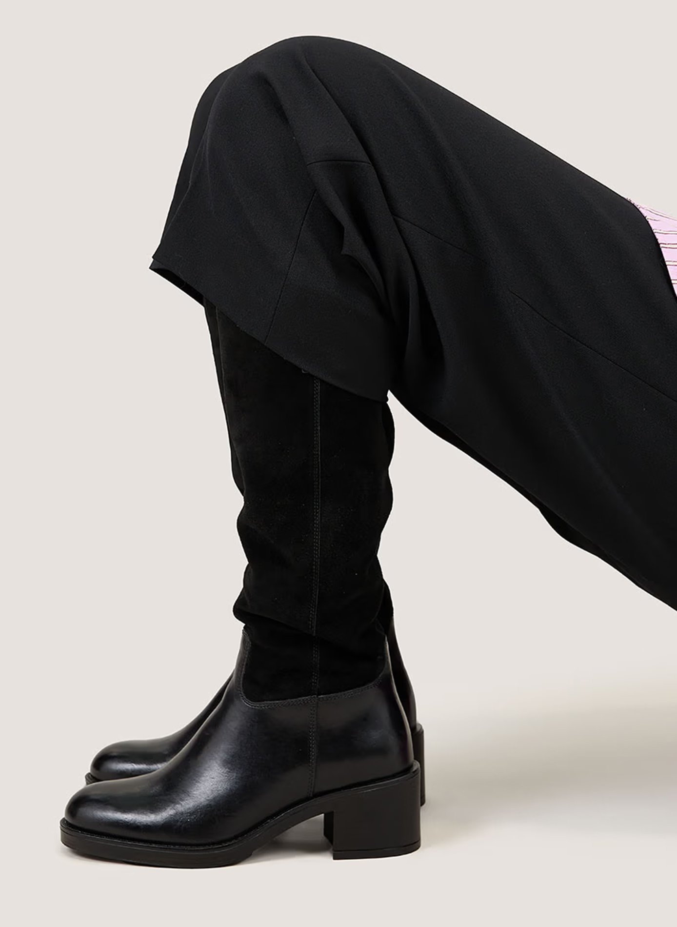 ATTENTE REF JONAK Black