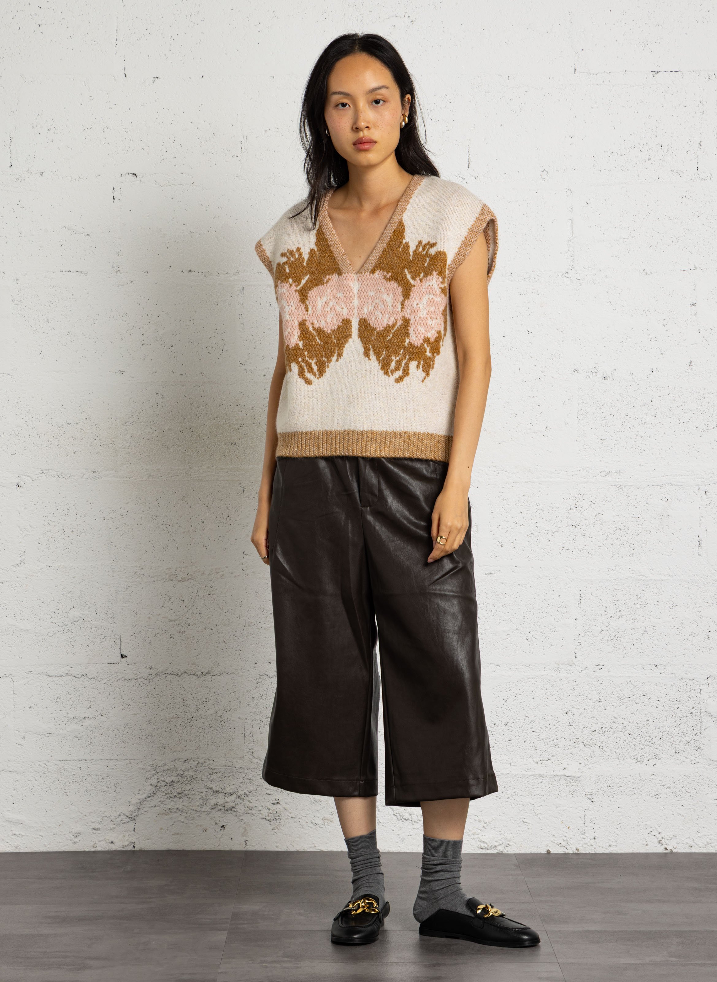 Straight V-neck sleeveless printed sweater MAISON 123 Beige