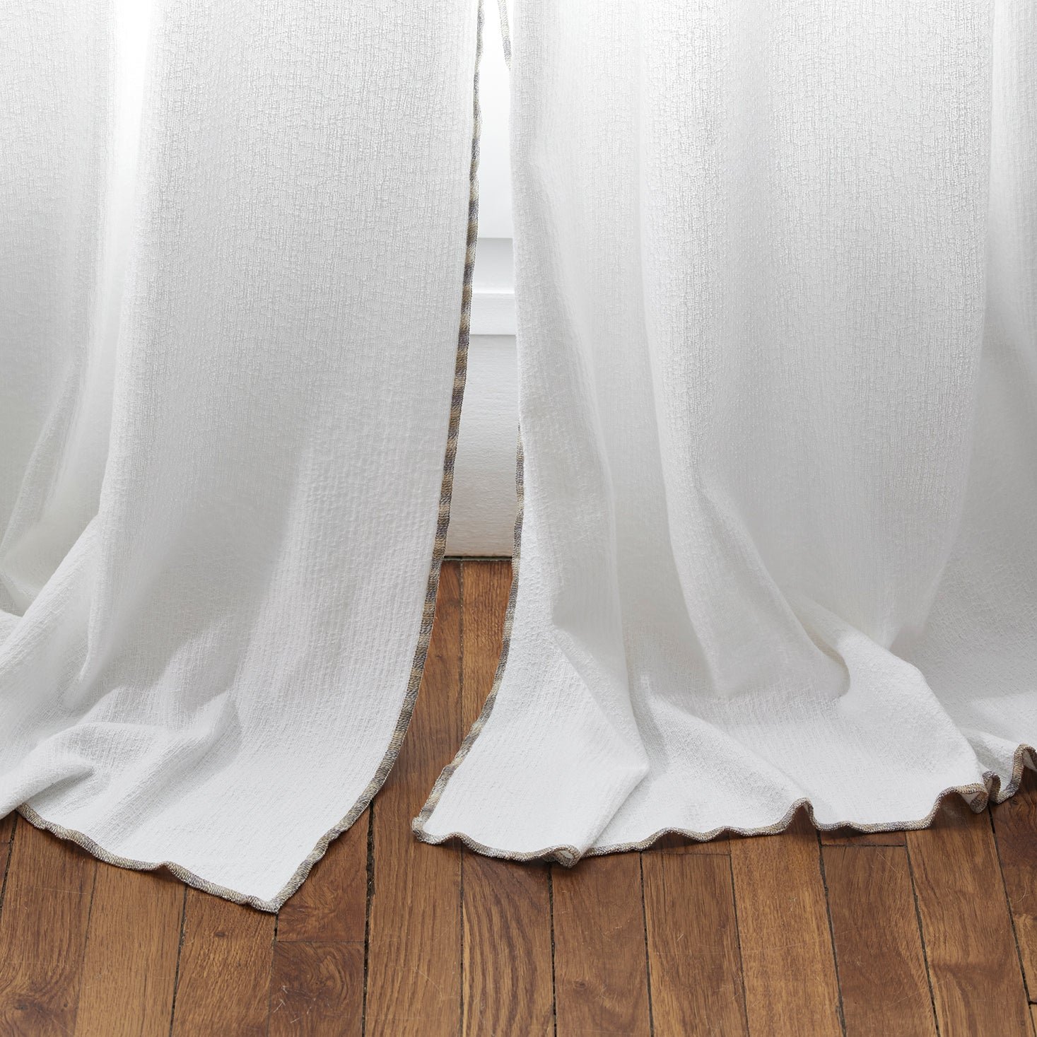 Panel curtain MADURA White