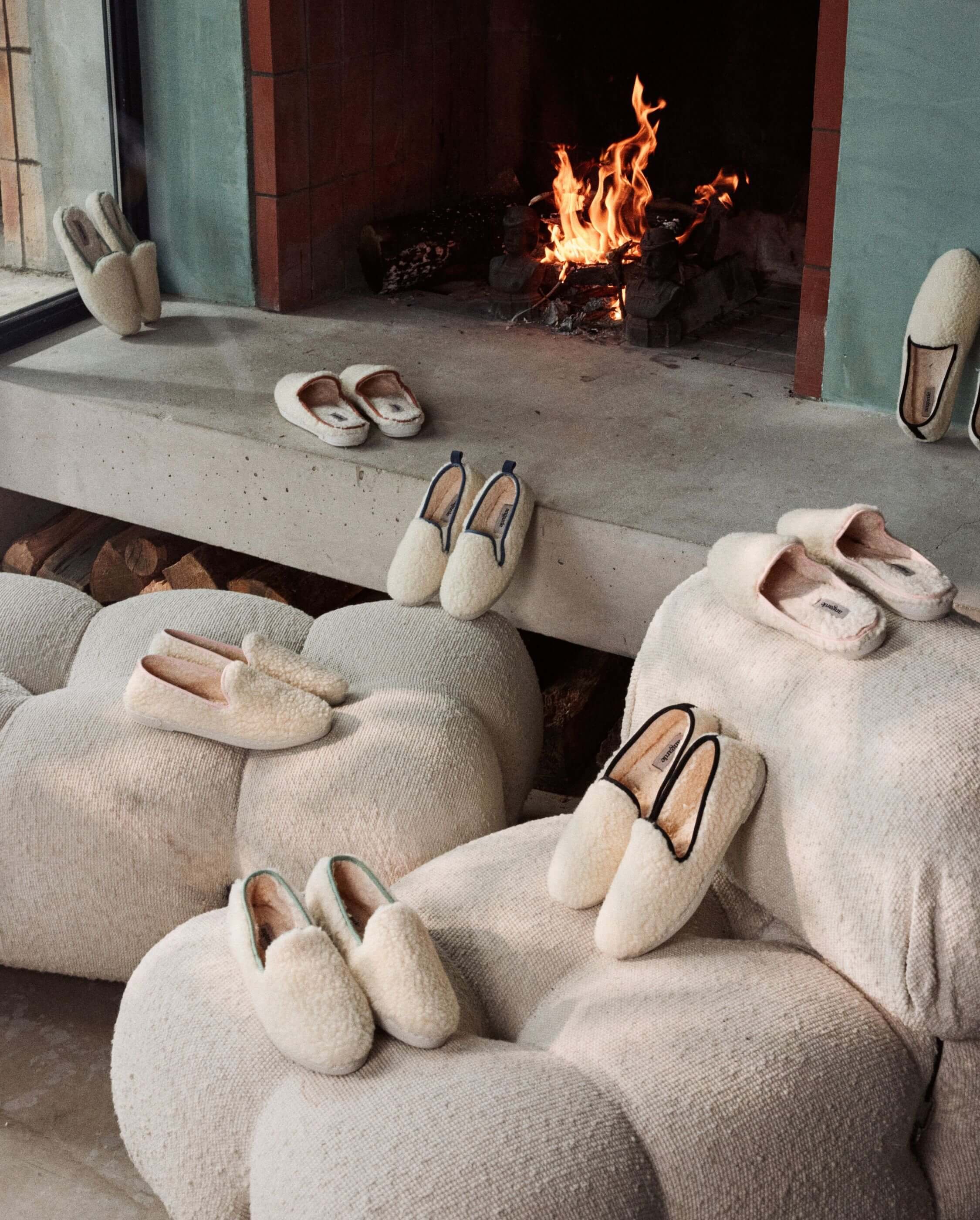 Women's wool bouclé mule, white pink ANGARDE White