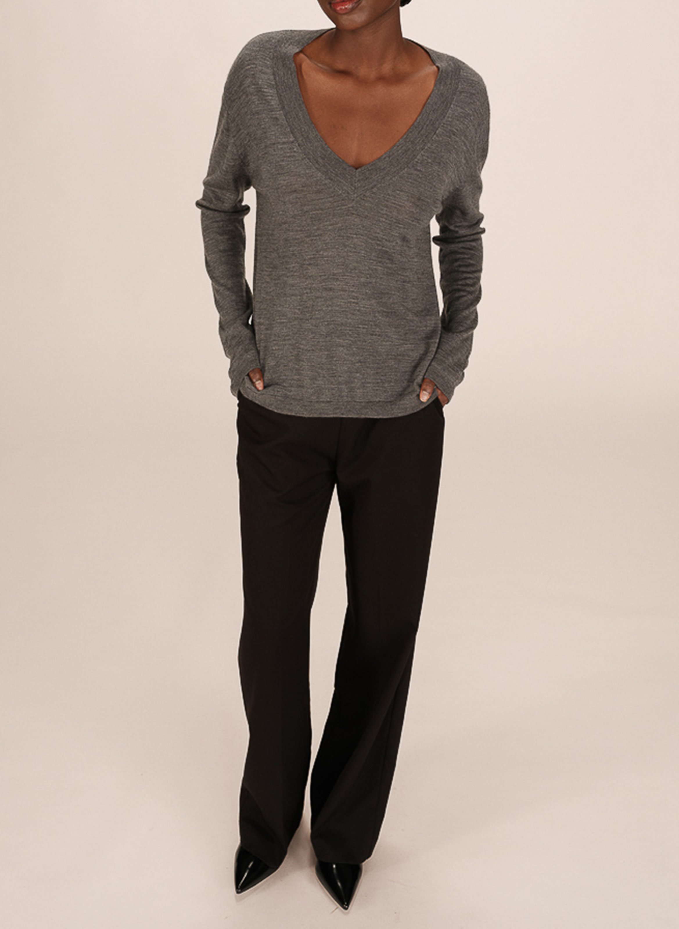 Blossom V-neck wool sweater GRACE ET MILA Grey