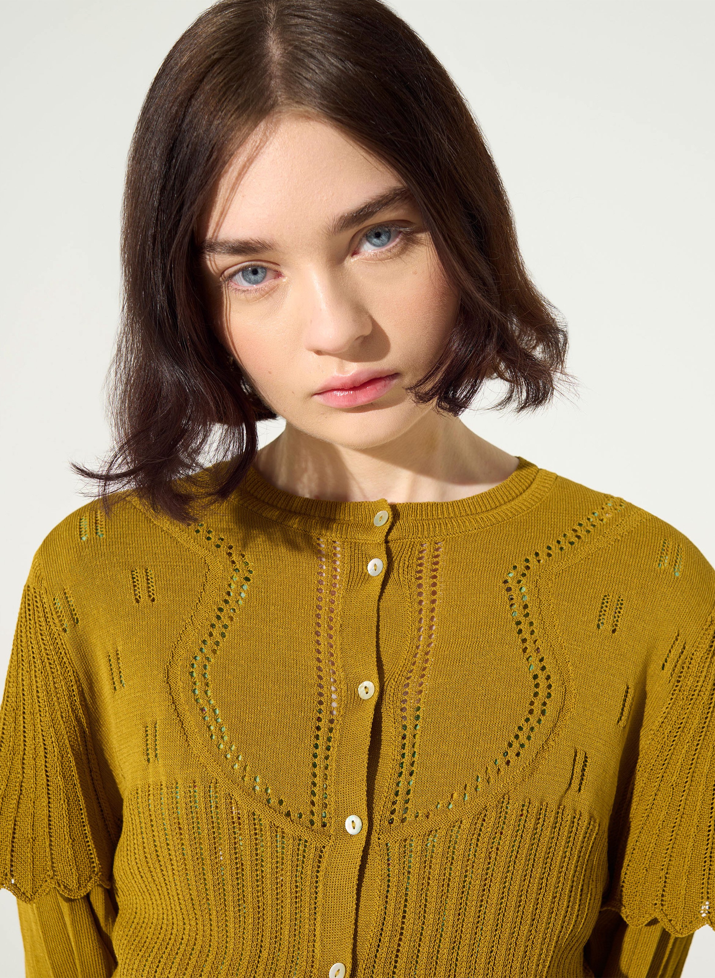 Gerade geschnittener Cardigan mit Rundhalskragen Baumwoll-Mix COTELAC Gelb