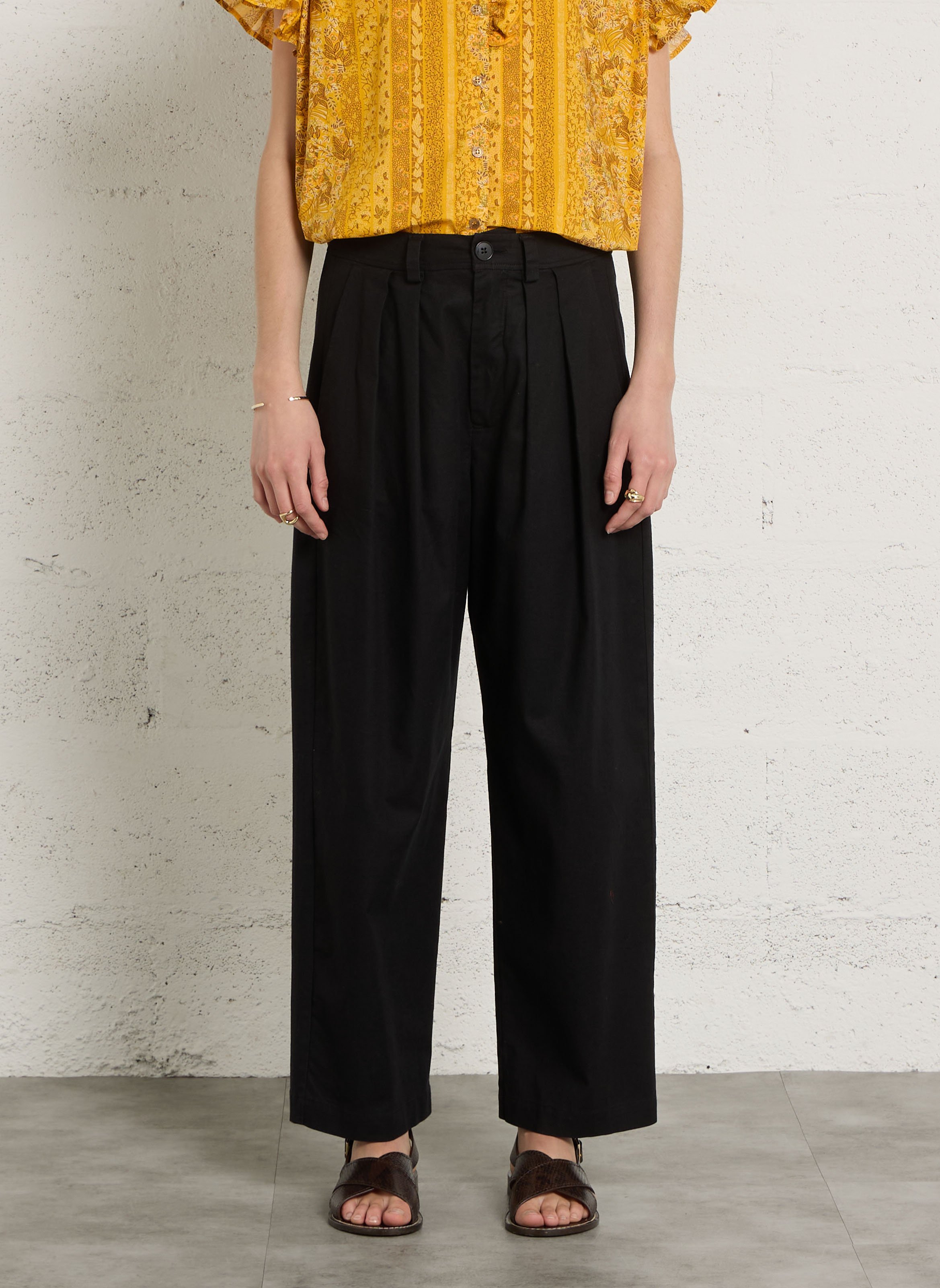 Wide-leg plain pleated pants SUZIE WINKLE Black
