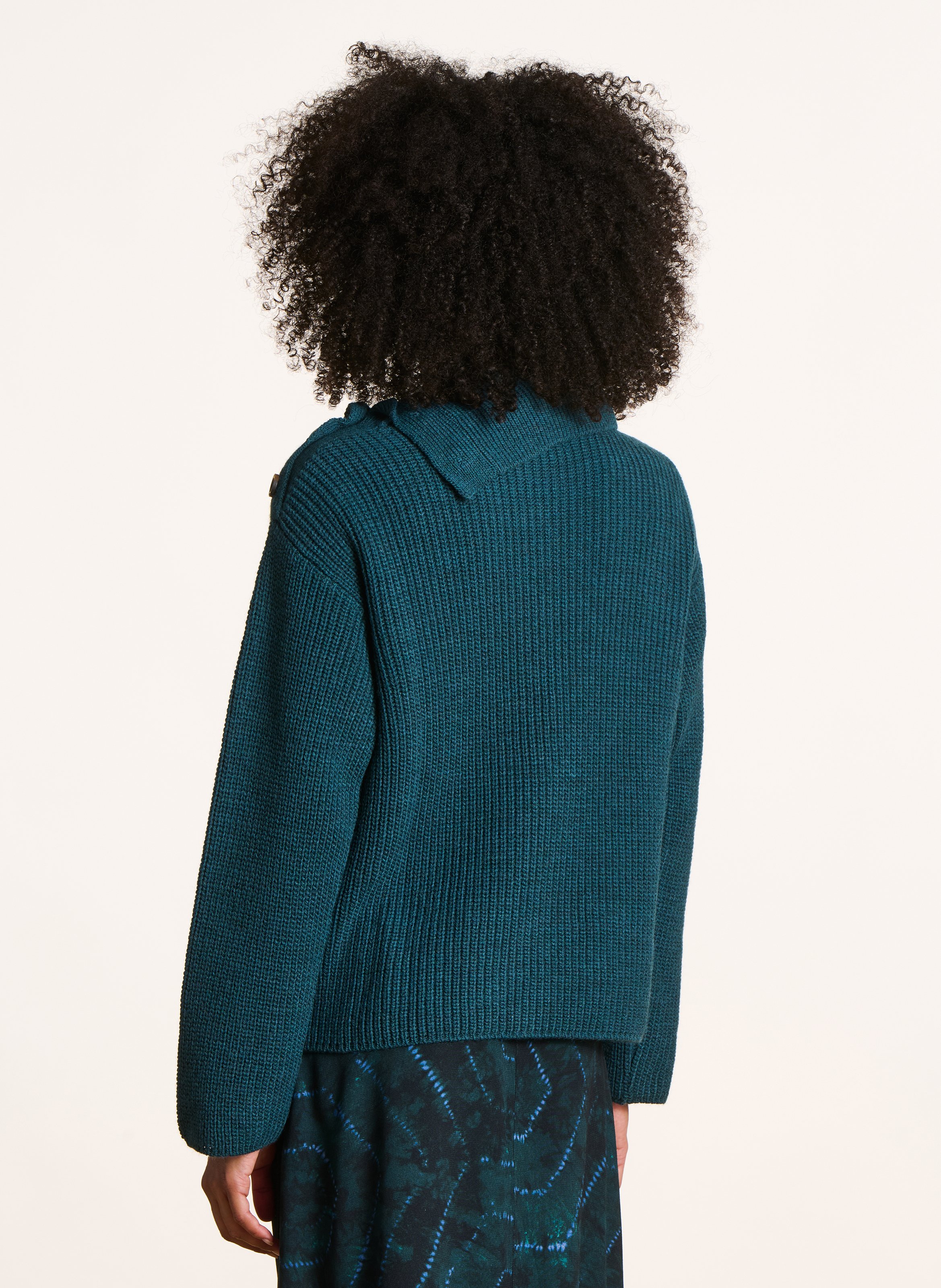 Asymmetrischer Oversized-Pullover mit Knopfleiste LA FEE MARABOUTEE Blau