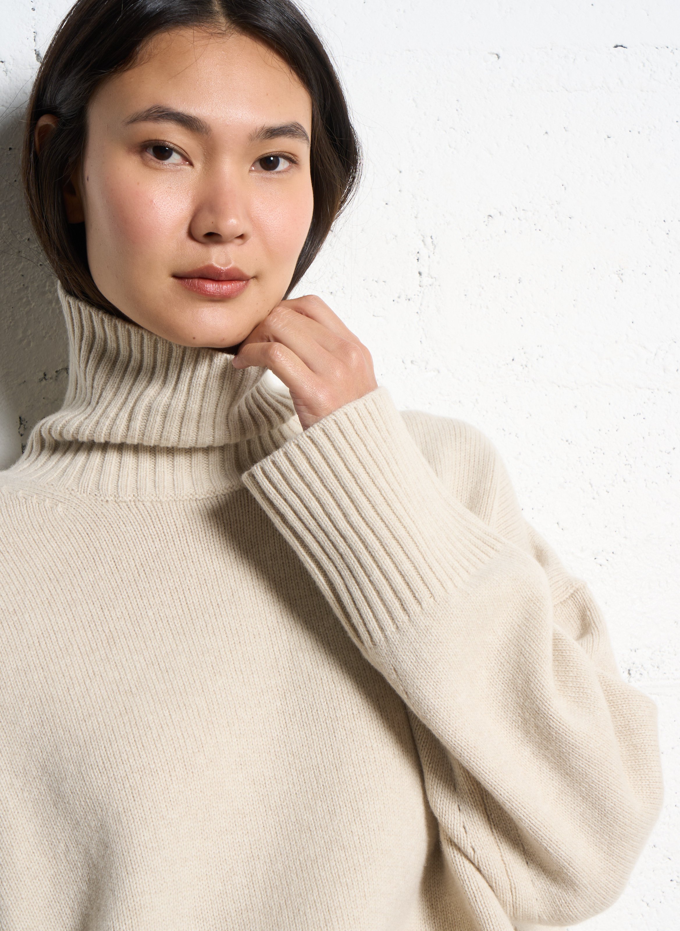 Pull col roulé oversize en laine SOEUR Beige