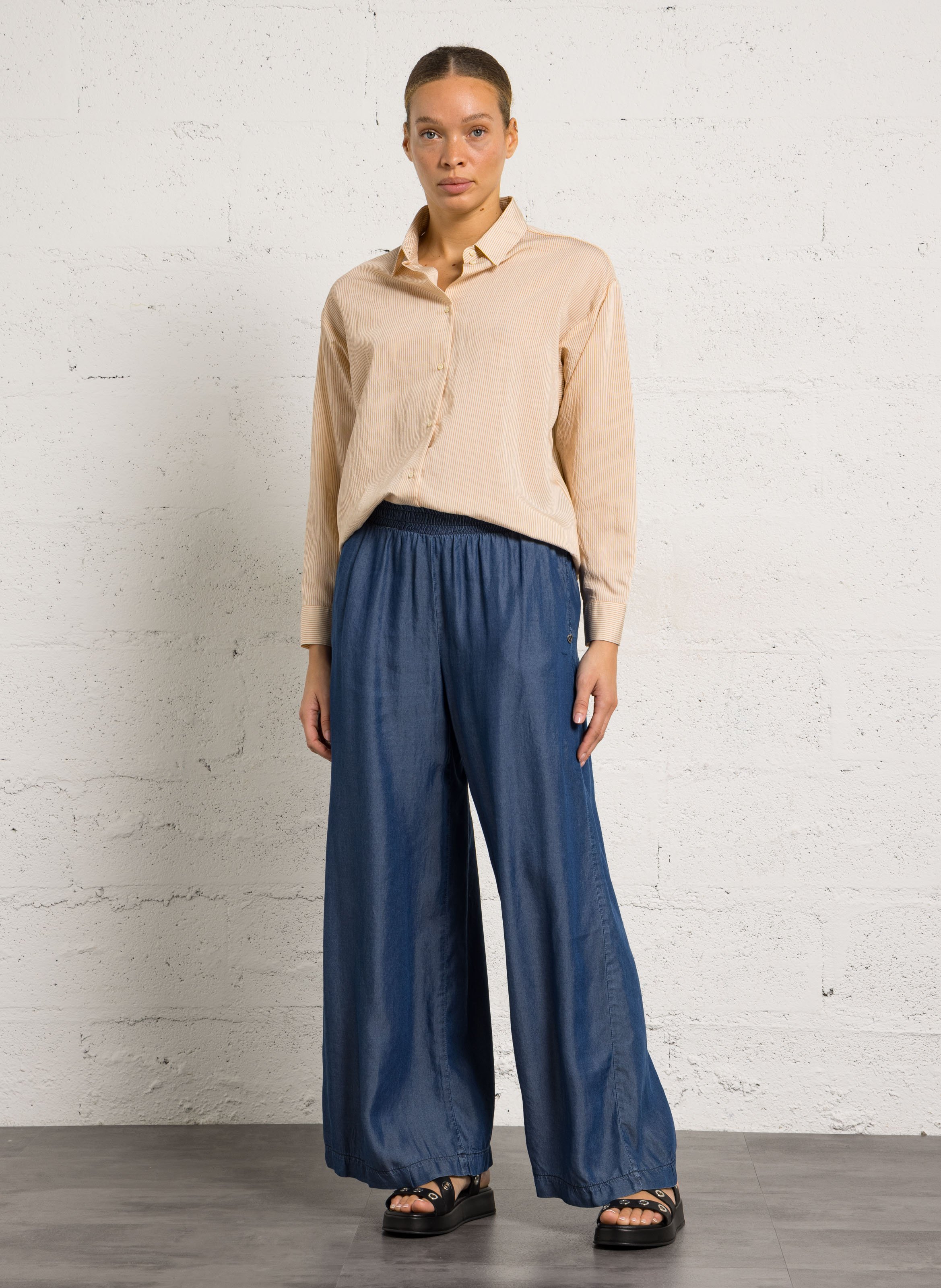 Gestreept, wijd overhemd met klassieke kraag SACRECOEUR Oranje