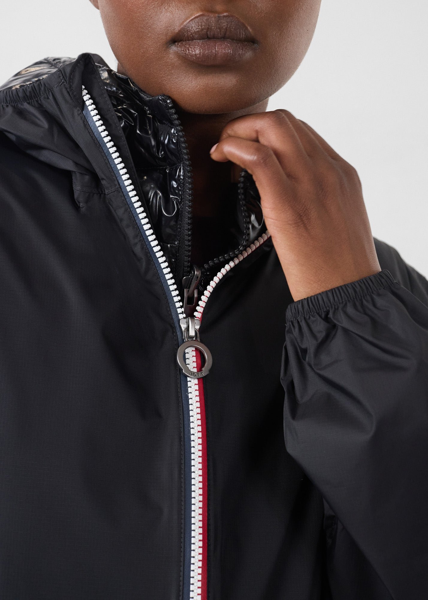 Packable long raincoat Skye JOTT Black