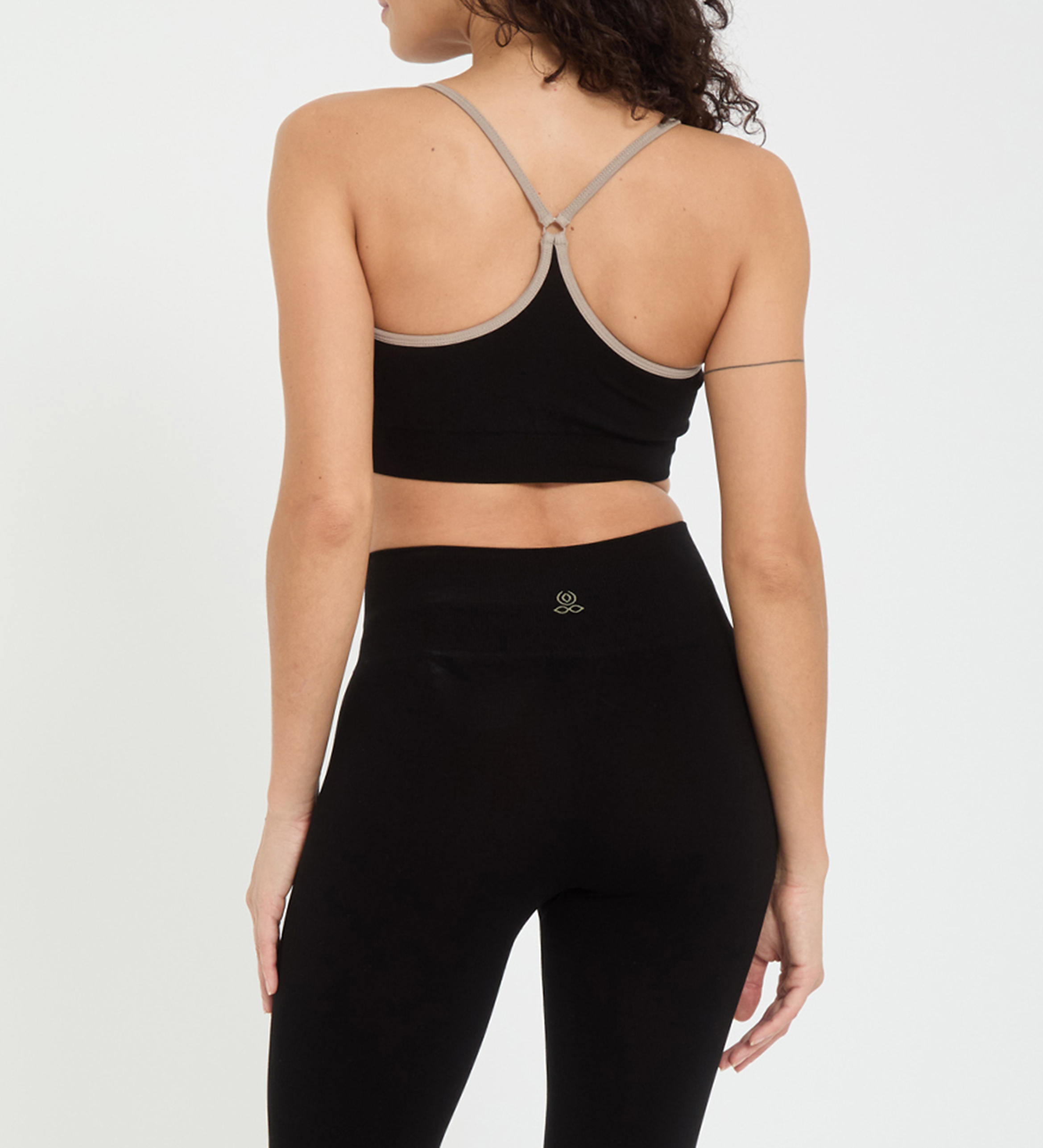 Asymmetrisches T-Shirt aus Jacquard YOGA SEARCHER Schwarz