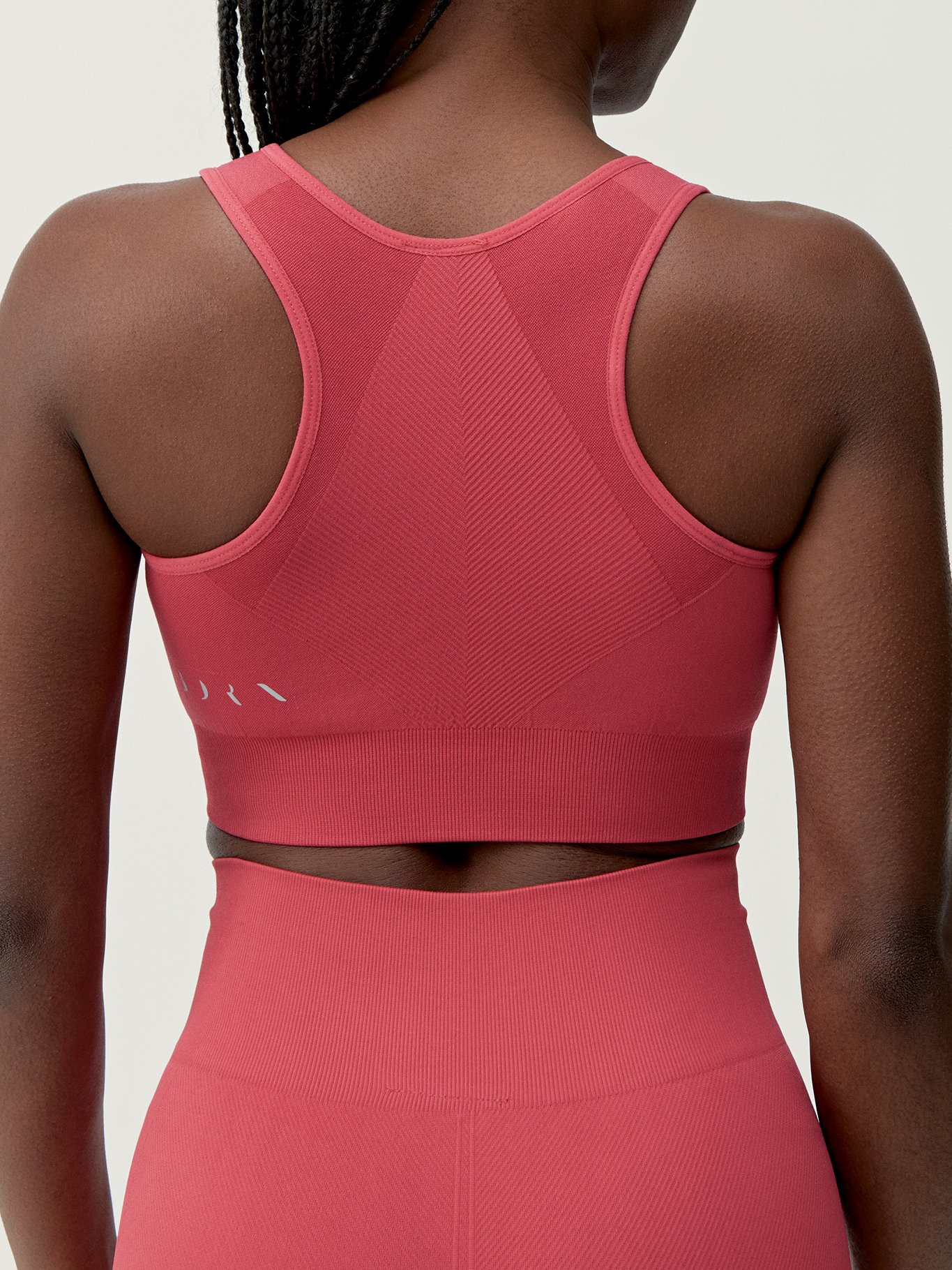 Seamless High Support Sports Bra BORN LIVING YOGA Red