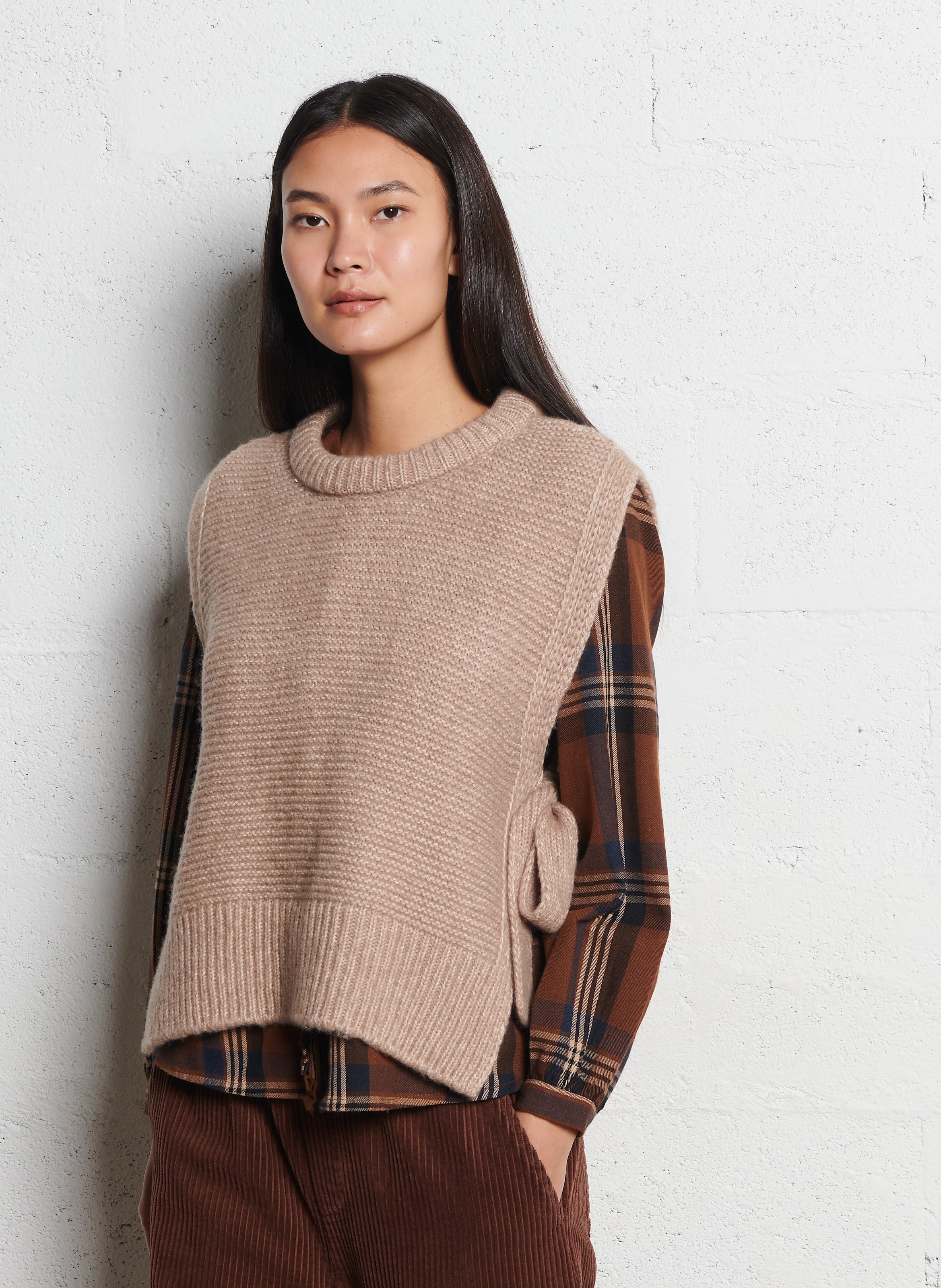 Kurzärmliger Pullover mit Rundhalsausschnitt EMILE ET IDA Beige