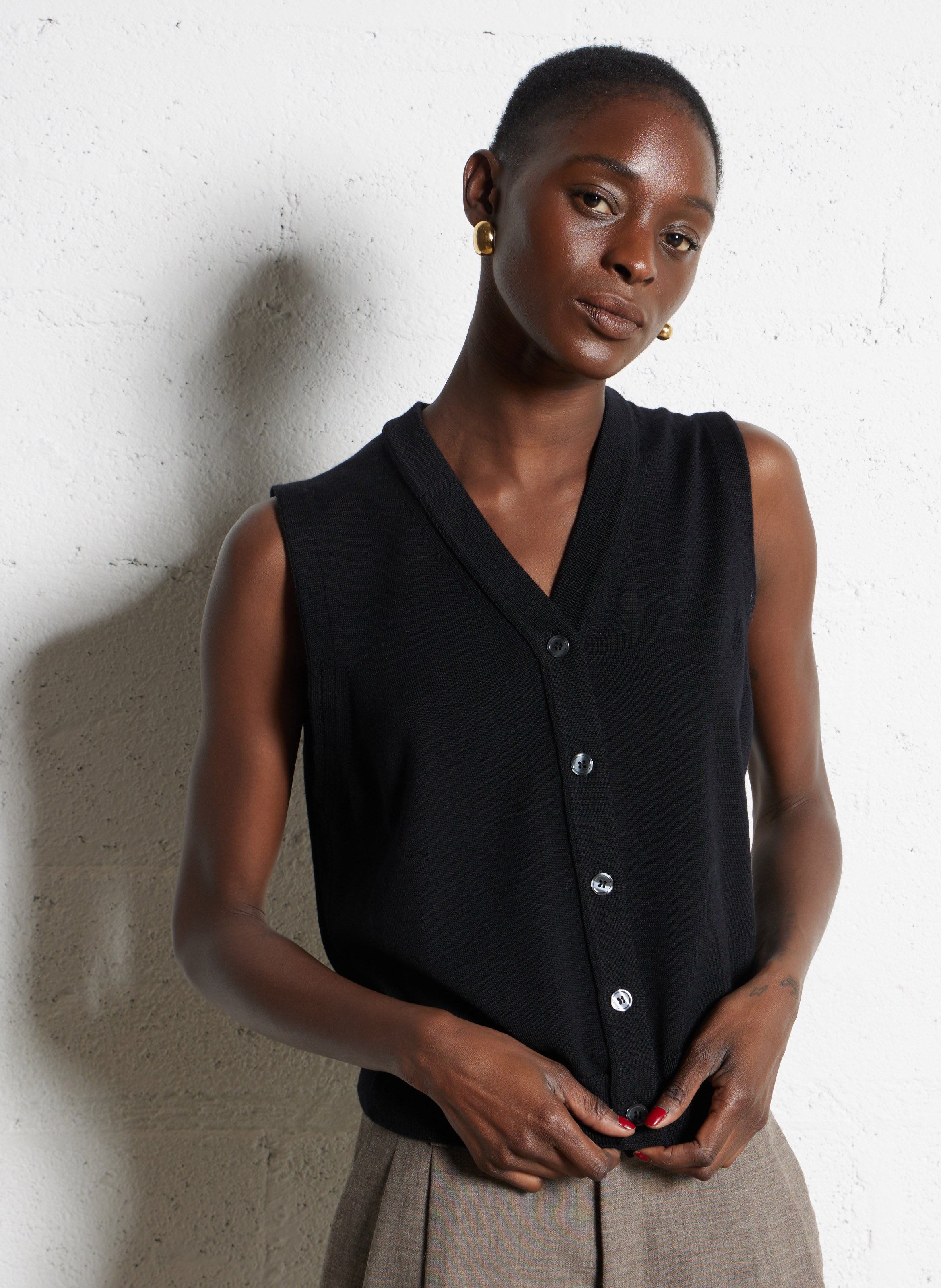 Gilet col V en laine SOEUR Noir