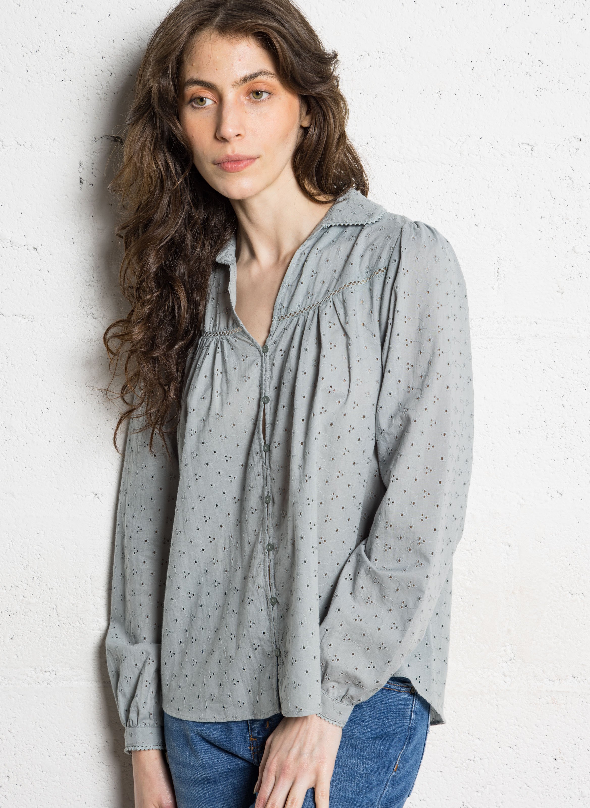 Oversized Hemd mit umgeschlagenem Kragen und bestickter Baumwolle SUD EXPRESS Grun