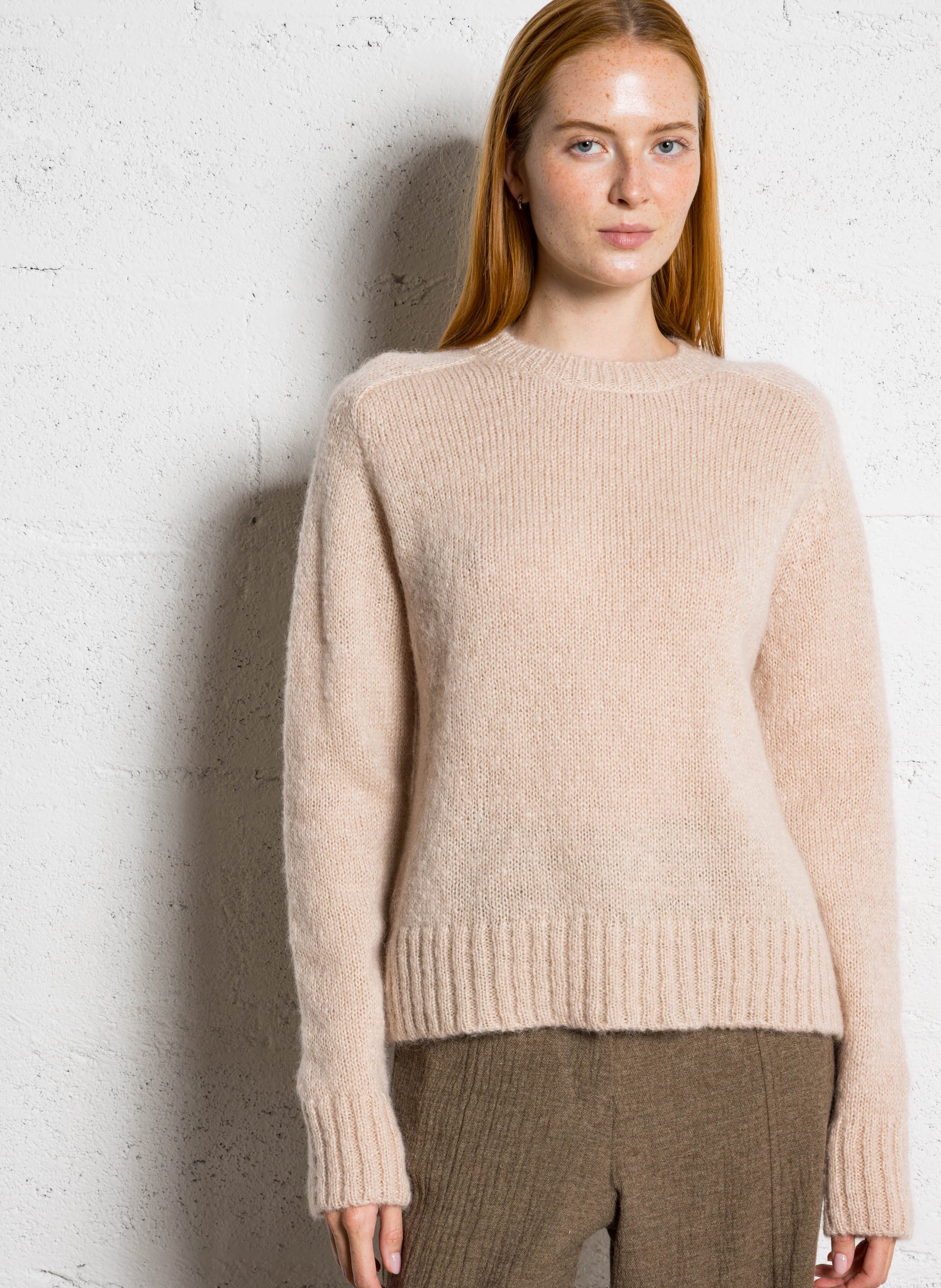 Pull droit col rond en mohair et soie MASSCOB Rose