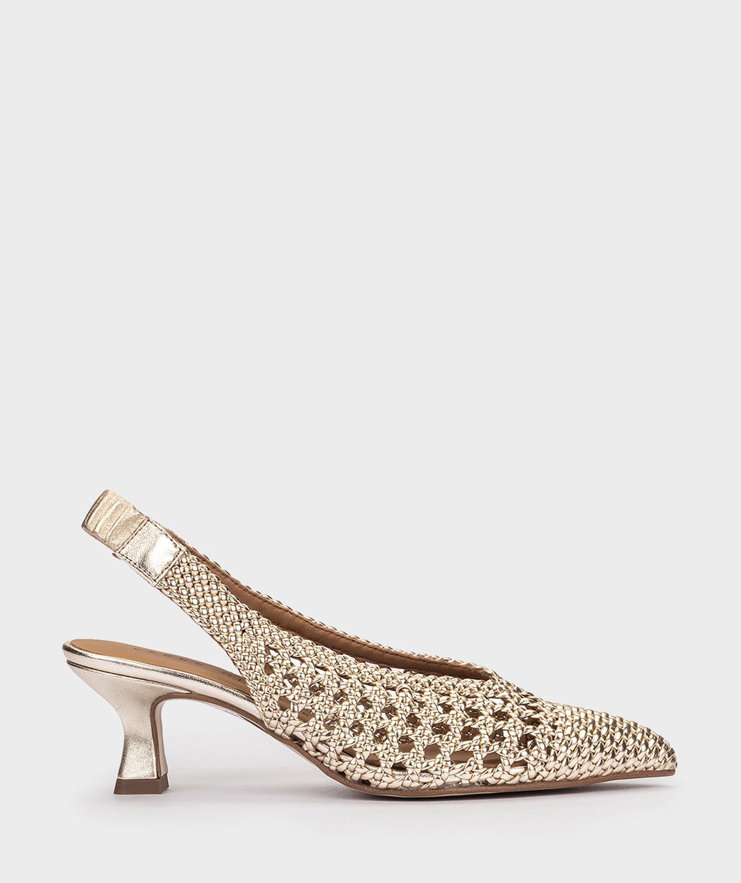 Low-heeled pumps with a pointed toe, platinum color. PEDRO MIRALLES Golden