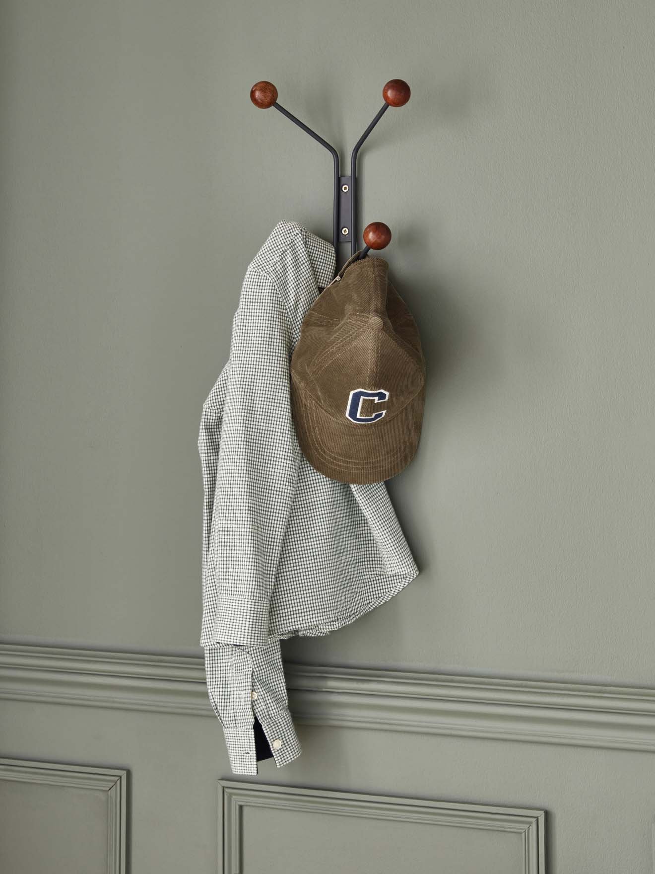 Wood and metal coat hook with 4 balls CYRILLUS Brown