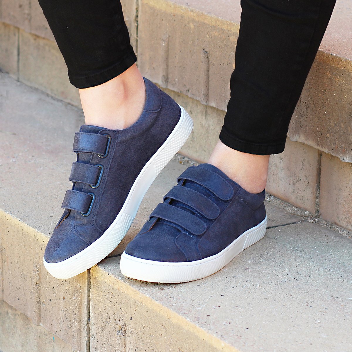 Metallic leather Velcro trainers JULES & JENN Blue