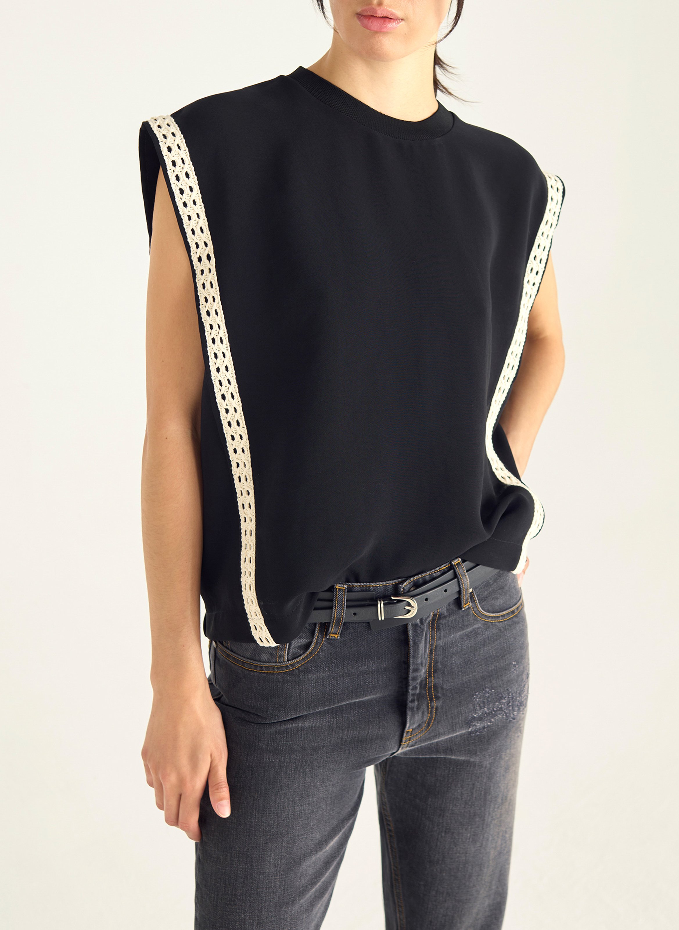 Top met ronde hals in gerecyclede vezels COTELAC Zwart