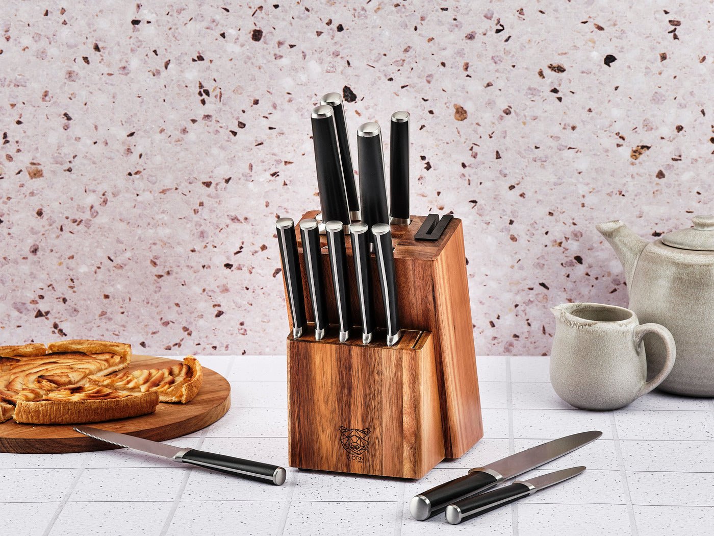 Knife block with integrated sharpener Loviisa BJORN Brown