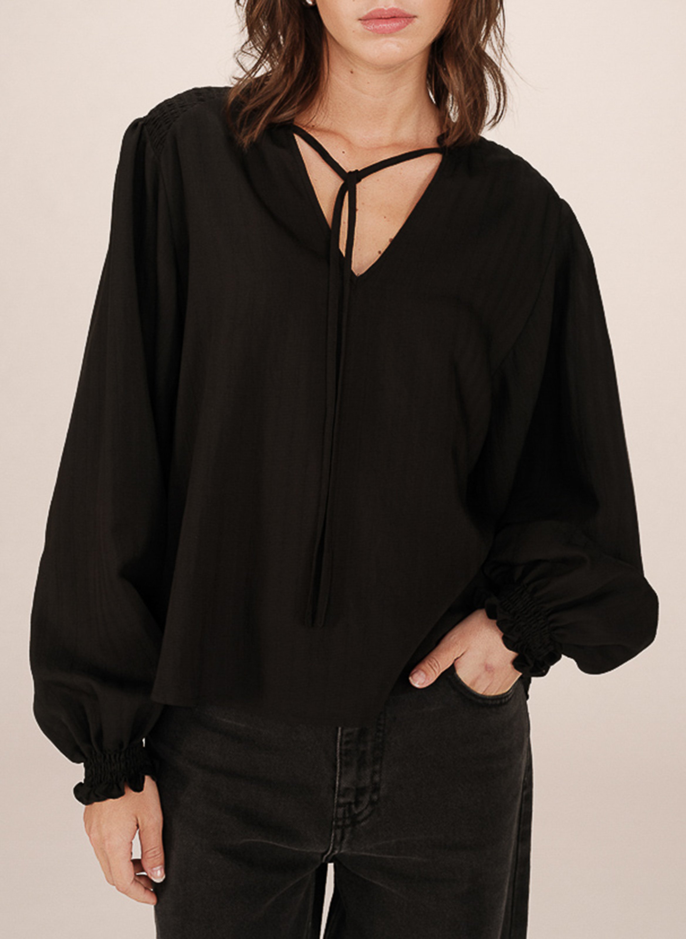 Blouse with round collar GRACE ET MILA Black