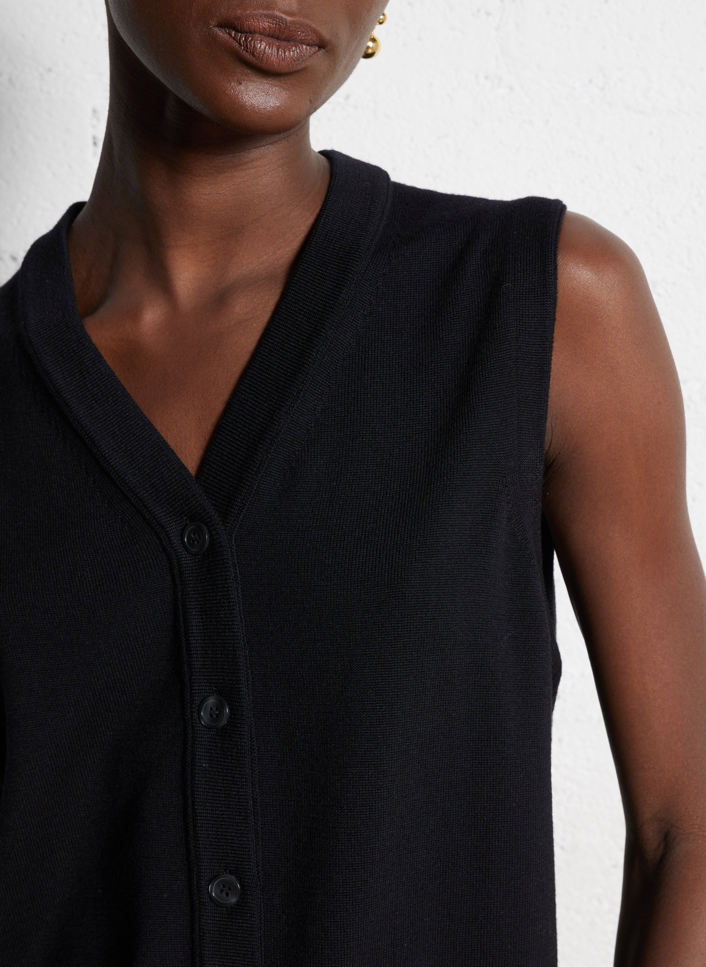 Gilet col V en laine SOEUR Noir