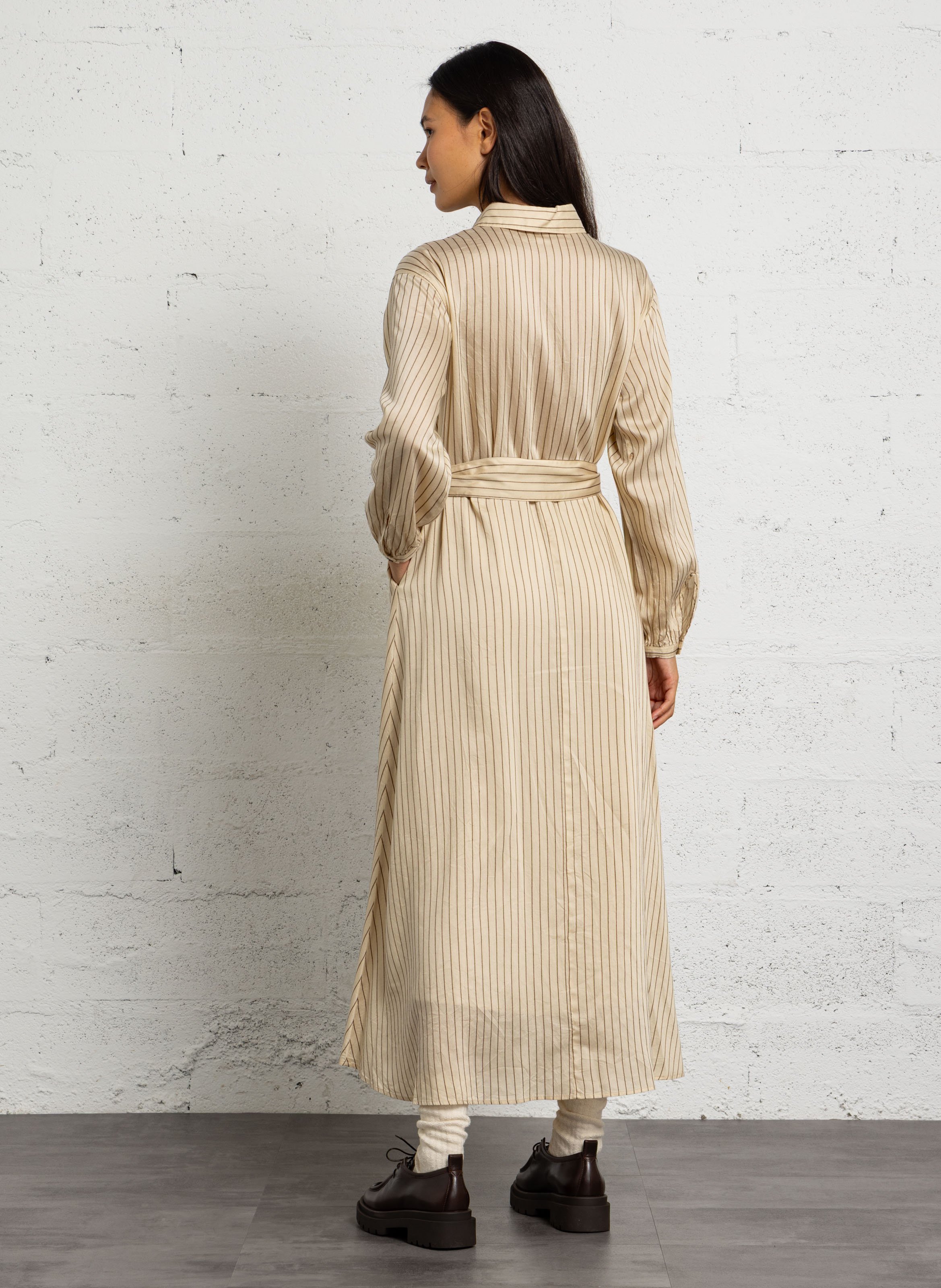 Robe cintrée col classique à rayures DIEGA Beige