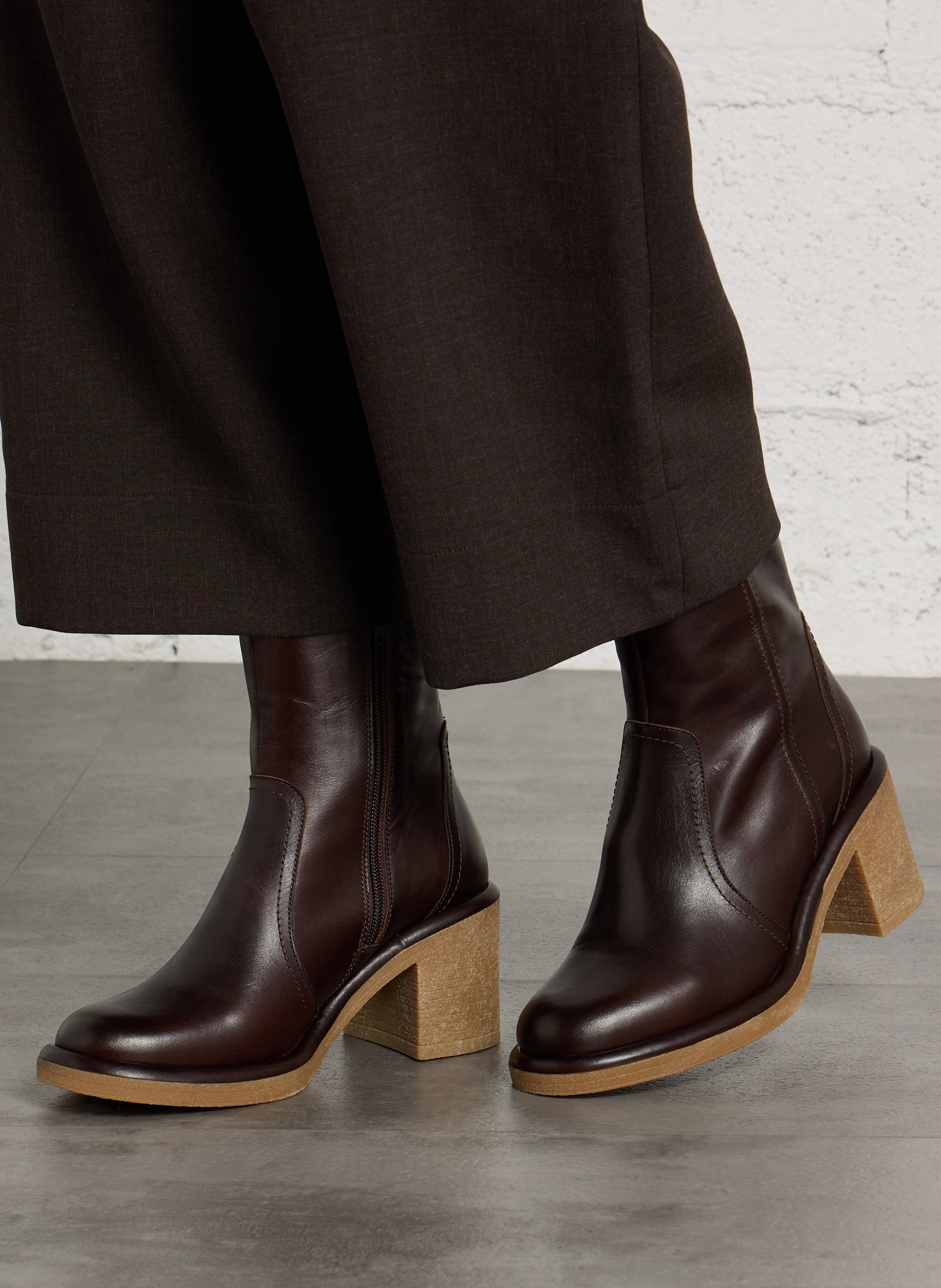 Suede leather ankle boots MELLOW YELLOW Brown