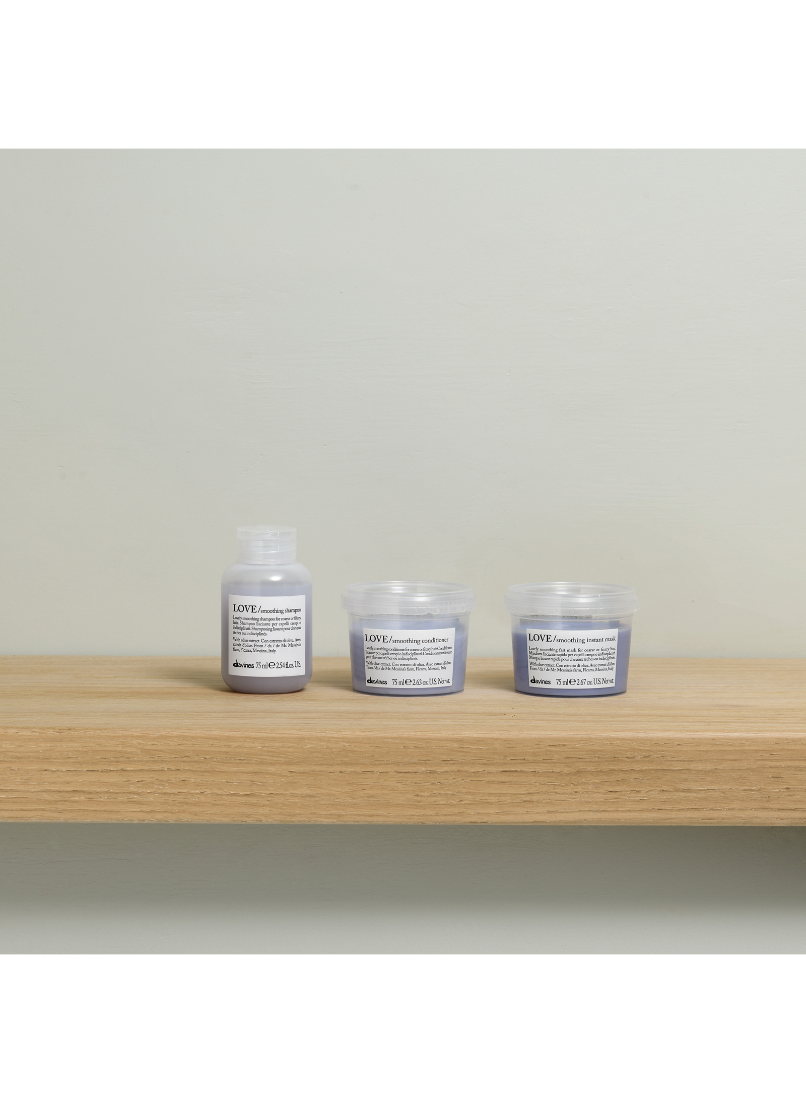 LOVE/shampoo for curly hair - smoothing and softening DAVINES No color