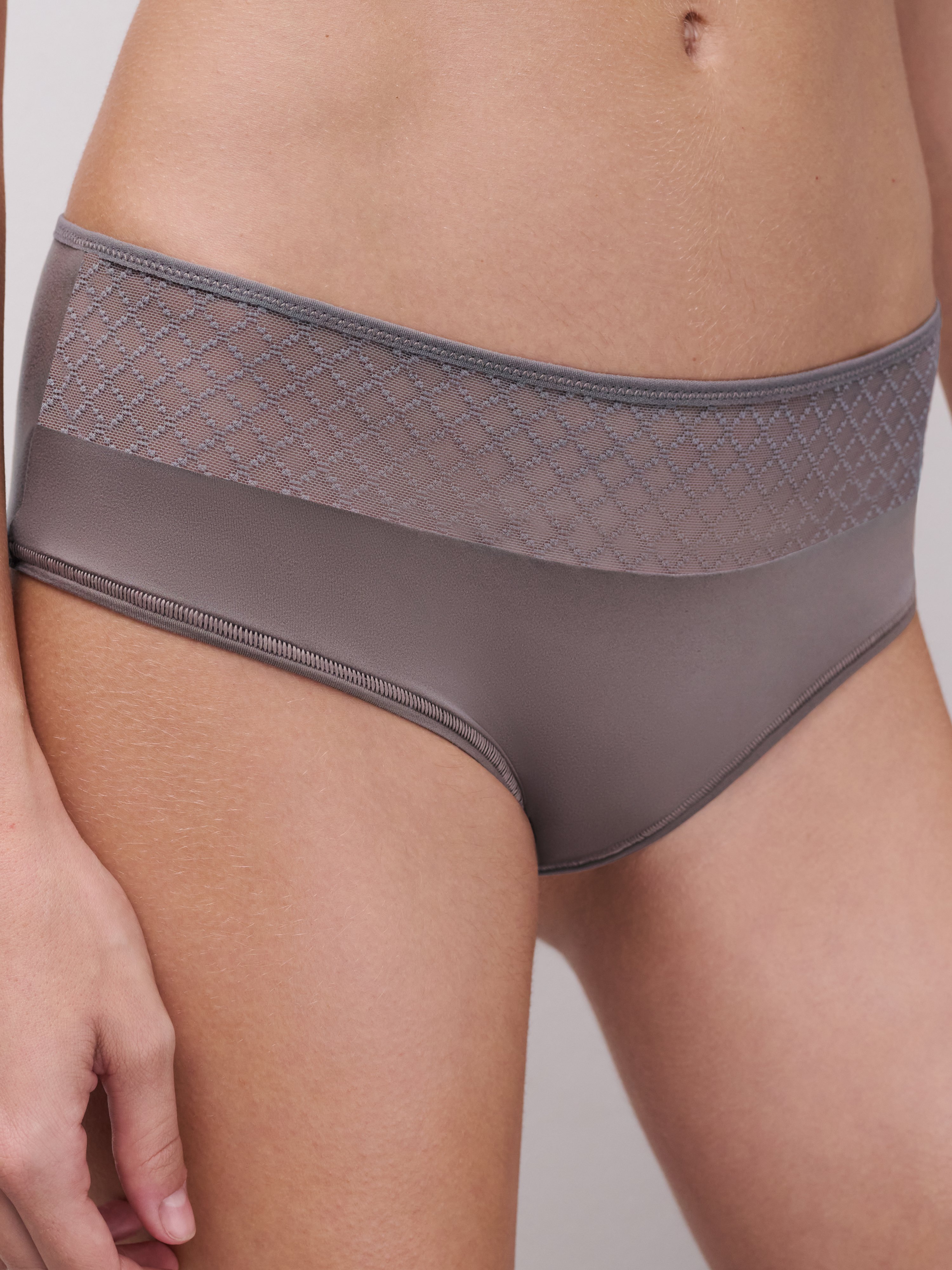 A La Belle Etoile lace shorts CHANTELLE Grey