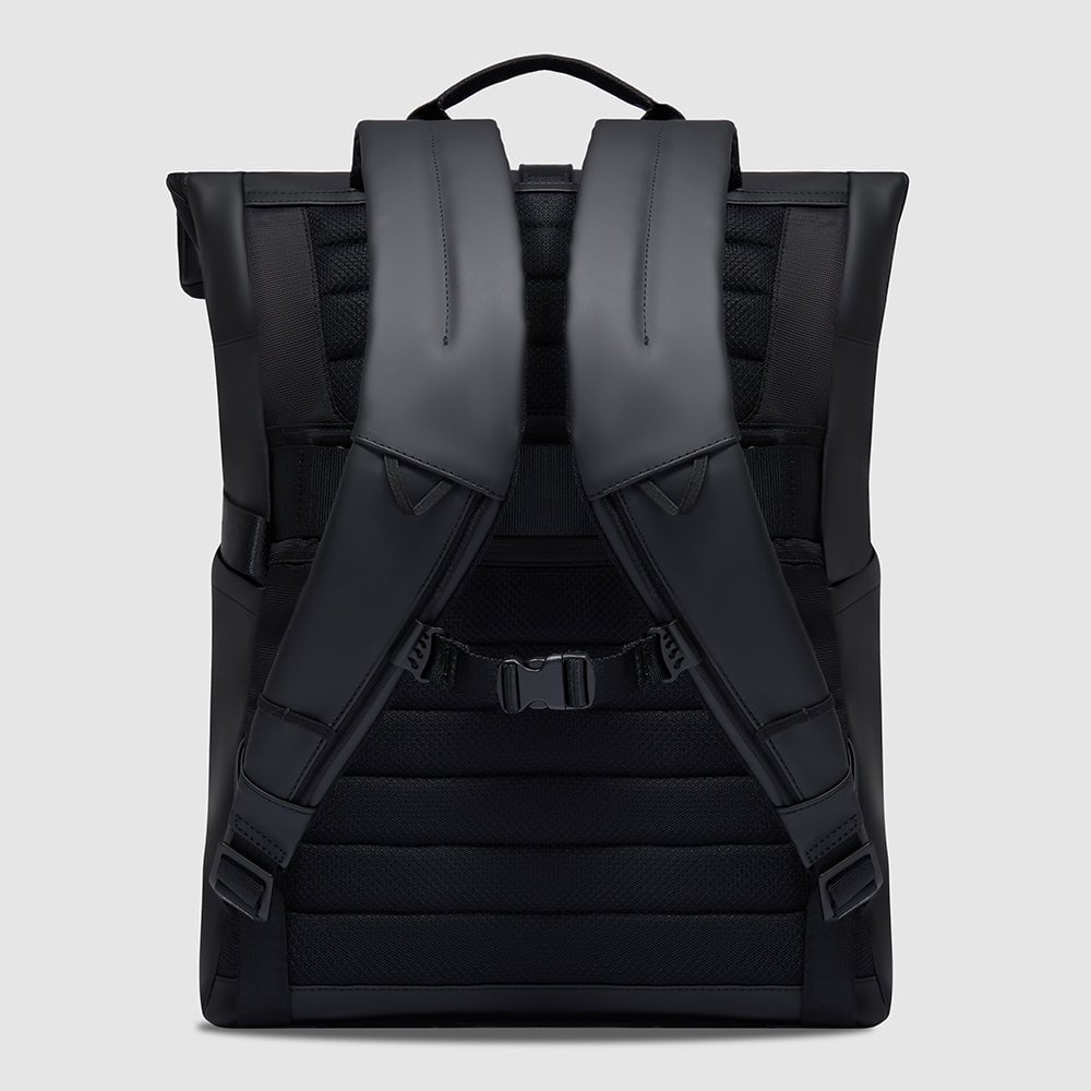 Backpack for PC and iPad® with chest strap, u-lock loops, and rear light loop Black