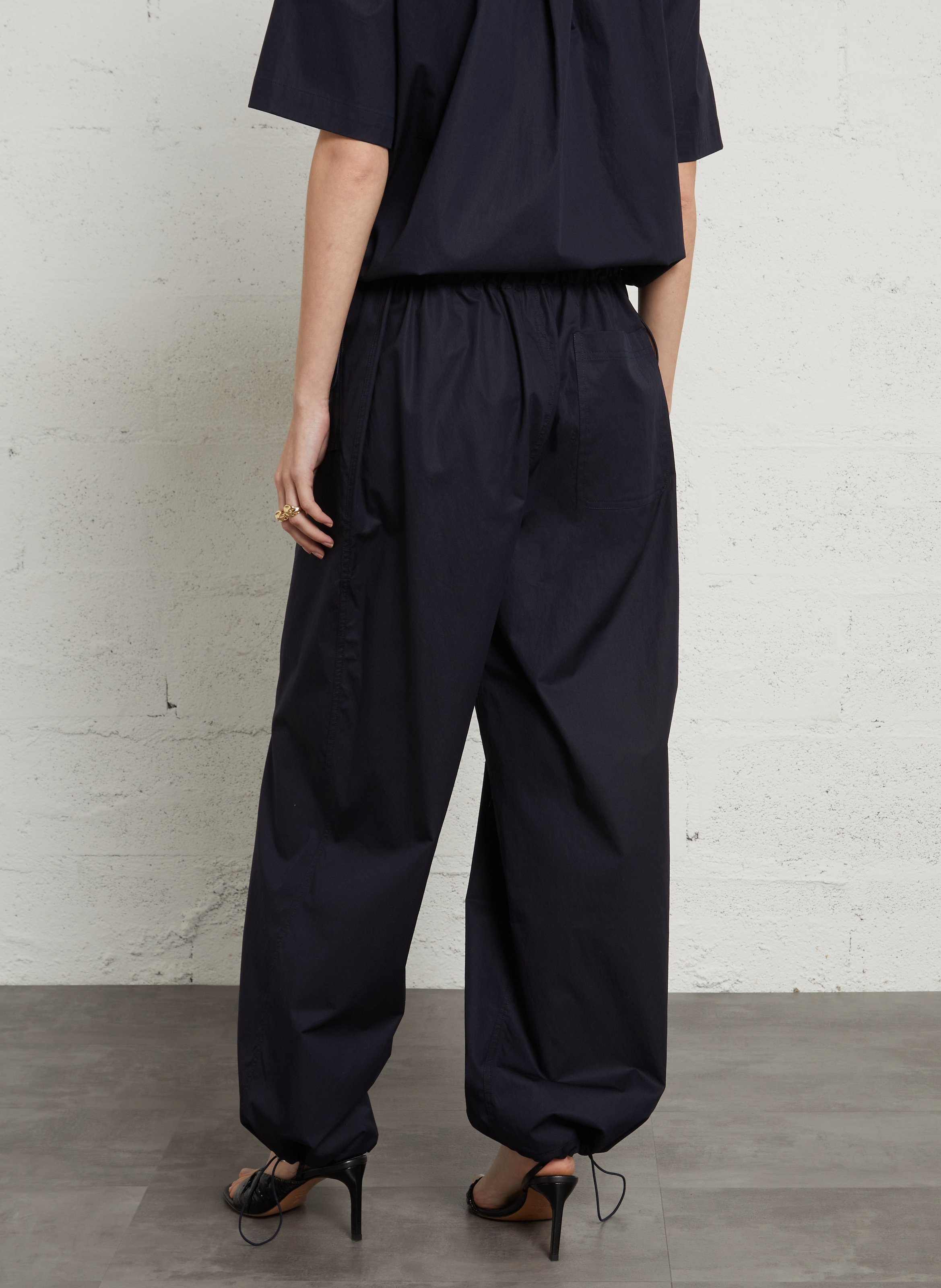 Pantalon élastiqué uni en coton RAE ANTWERP Bleu