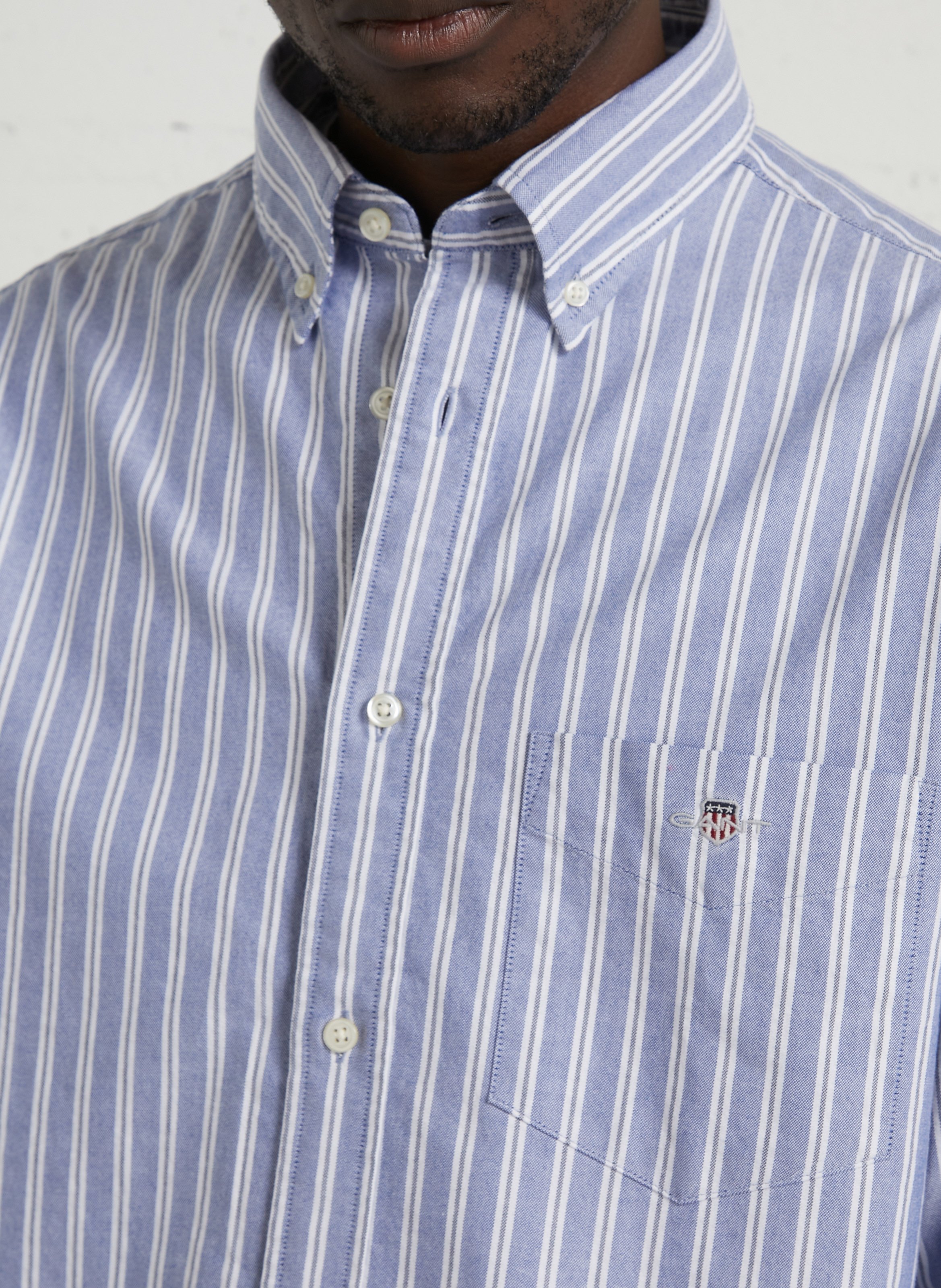 Gestreiftes Baumwollhemd mit Button-down-Kragen GANT Blau