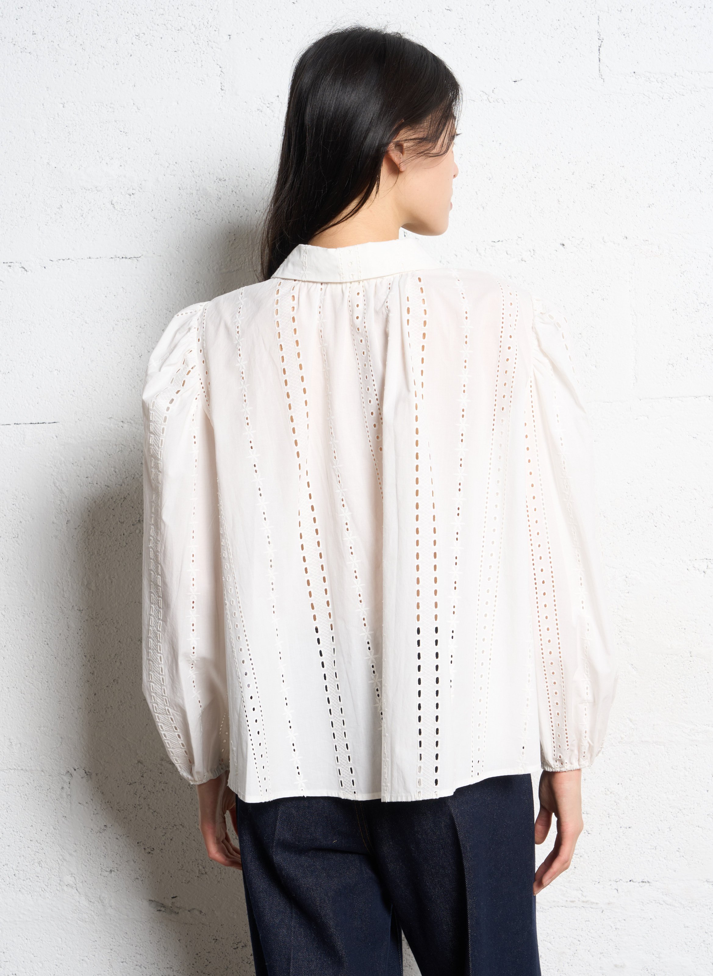 Organic cotton blouse with classic collar SUNCOO White