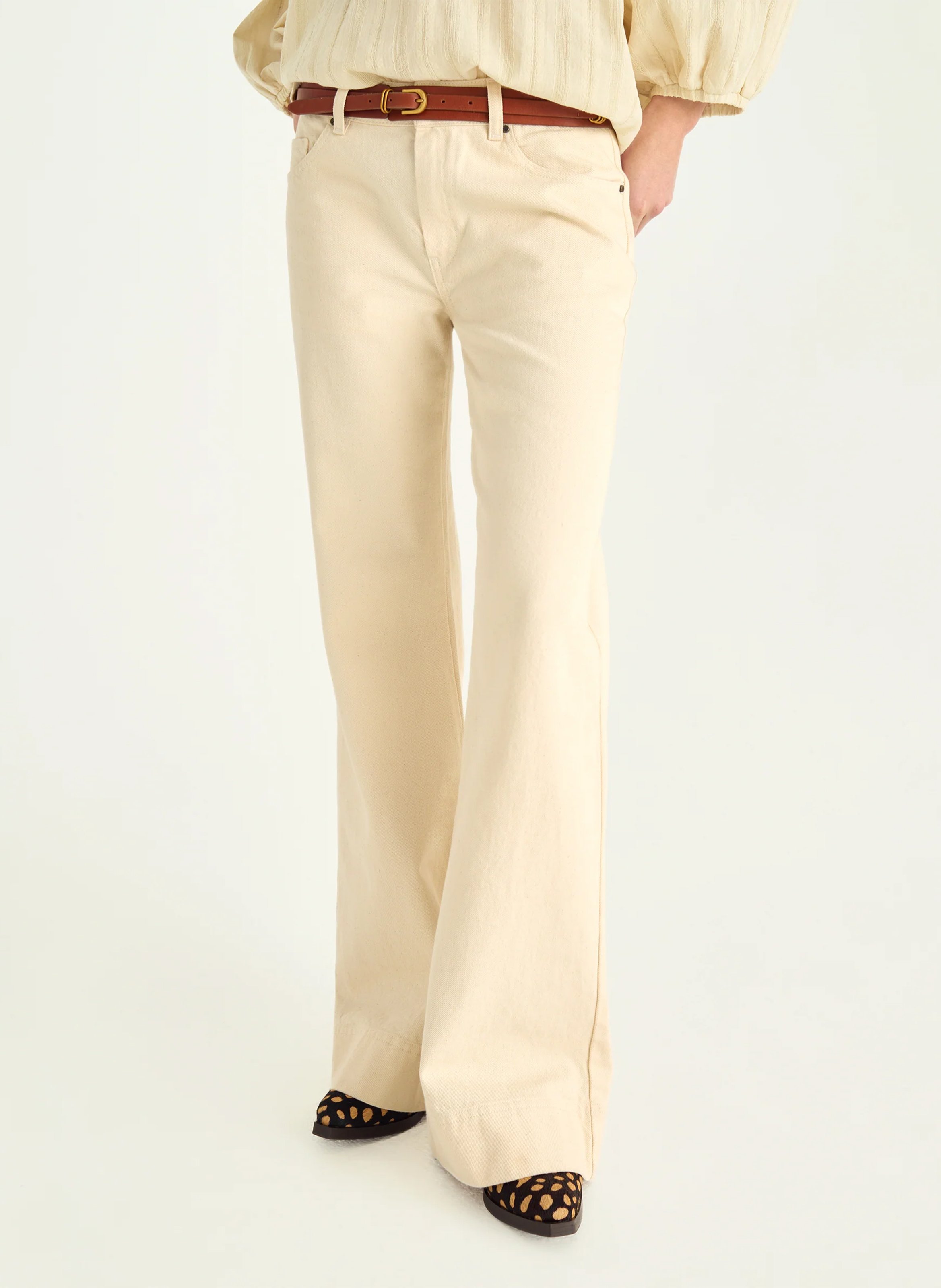 Flared Jeans aus Baumwolle ACOTE Weiss