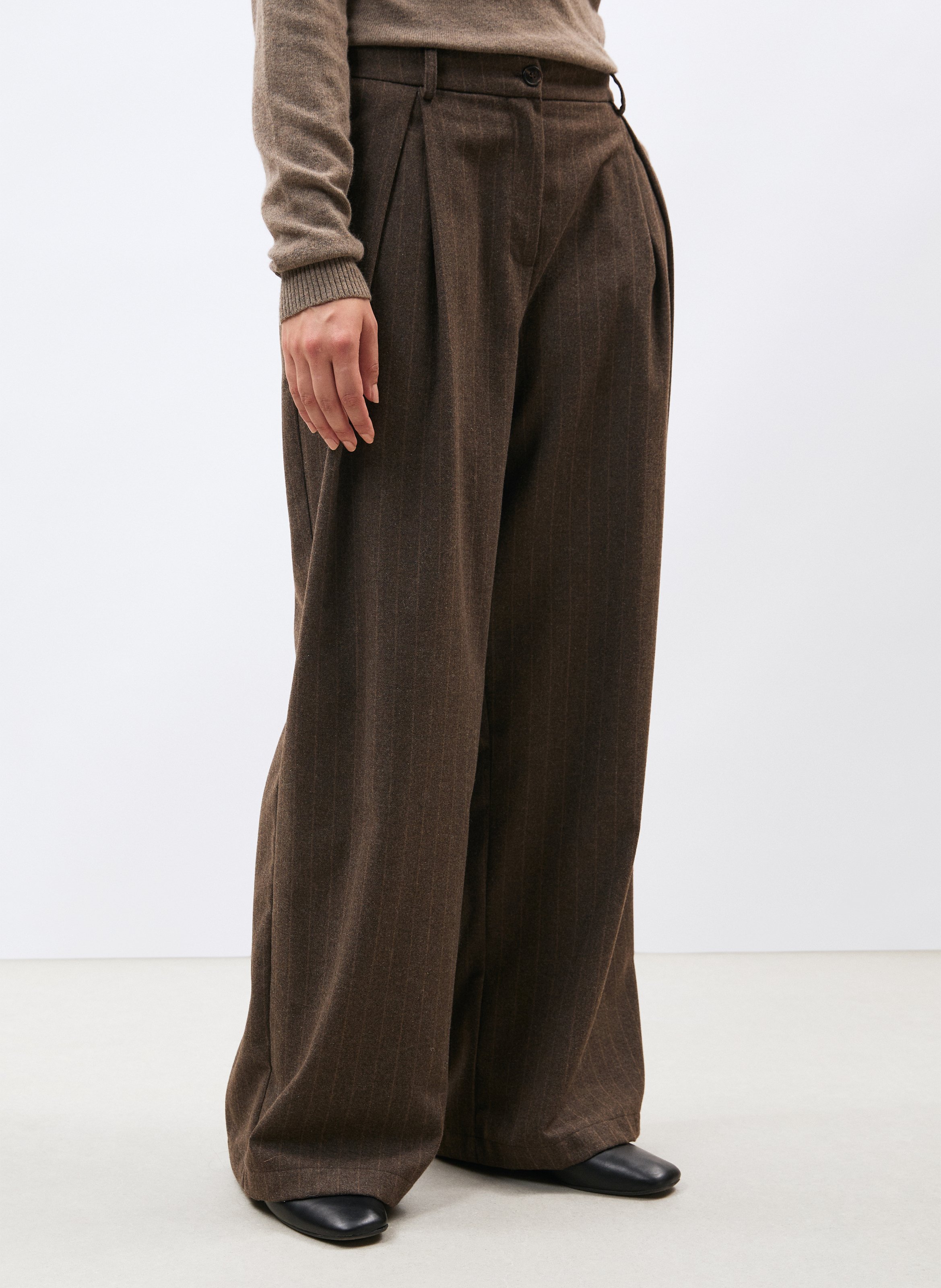 Weite Taillenhose HUMILITY Braun