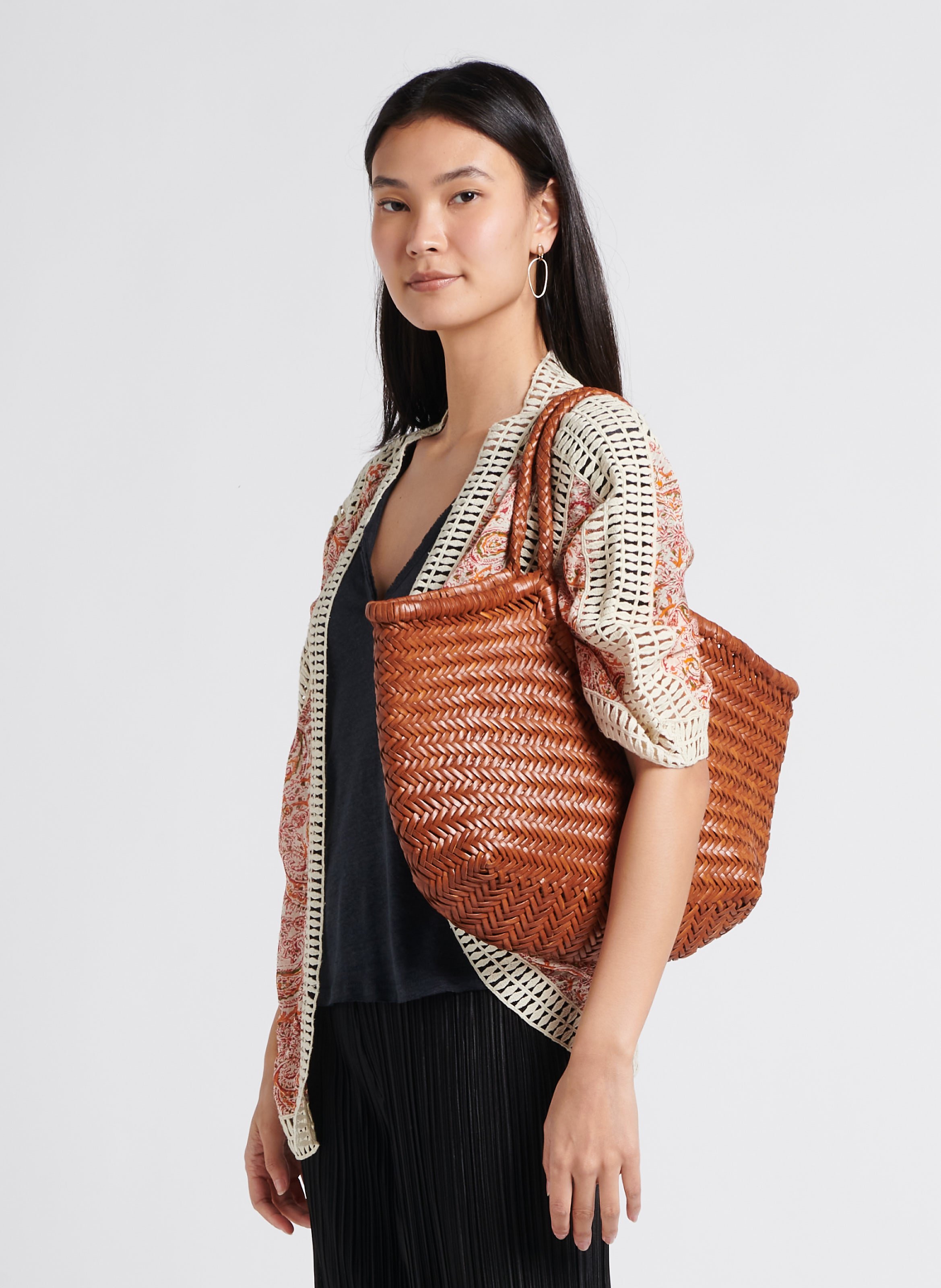 Gewebter Korb aus Leder DRAGON DIFFUSION Braun