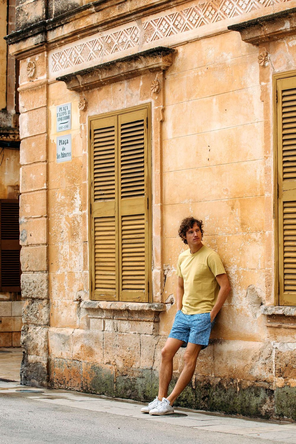 Printed swim shorts with flat belt, buttons, and zipper closure APNEE Blue