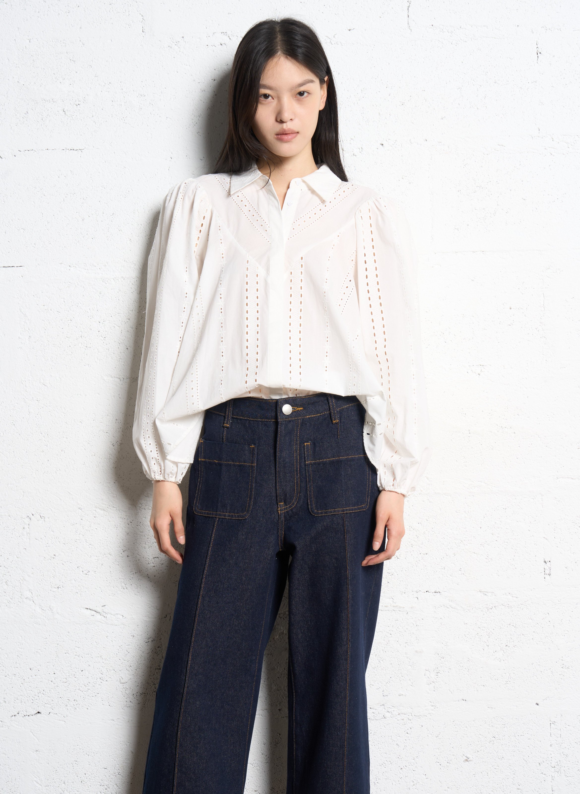 Organic cotton blouse with classic collar SUNCOO White