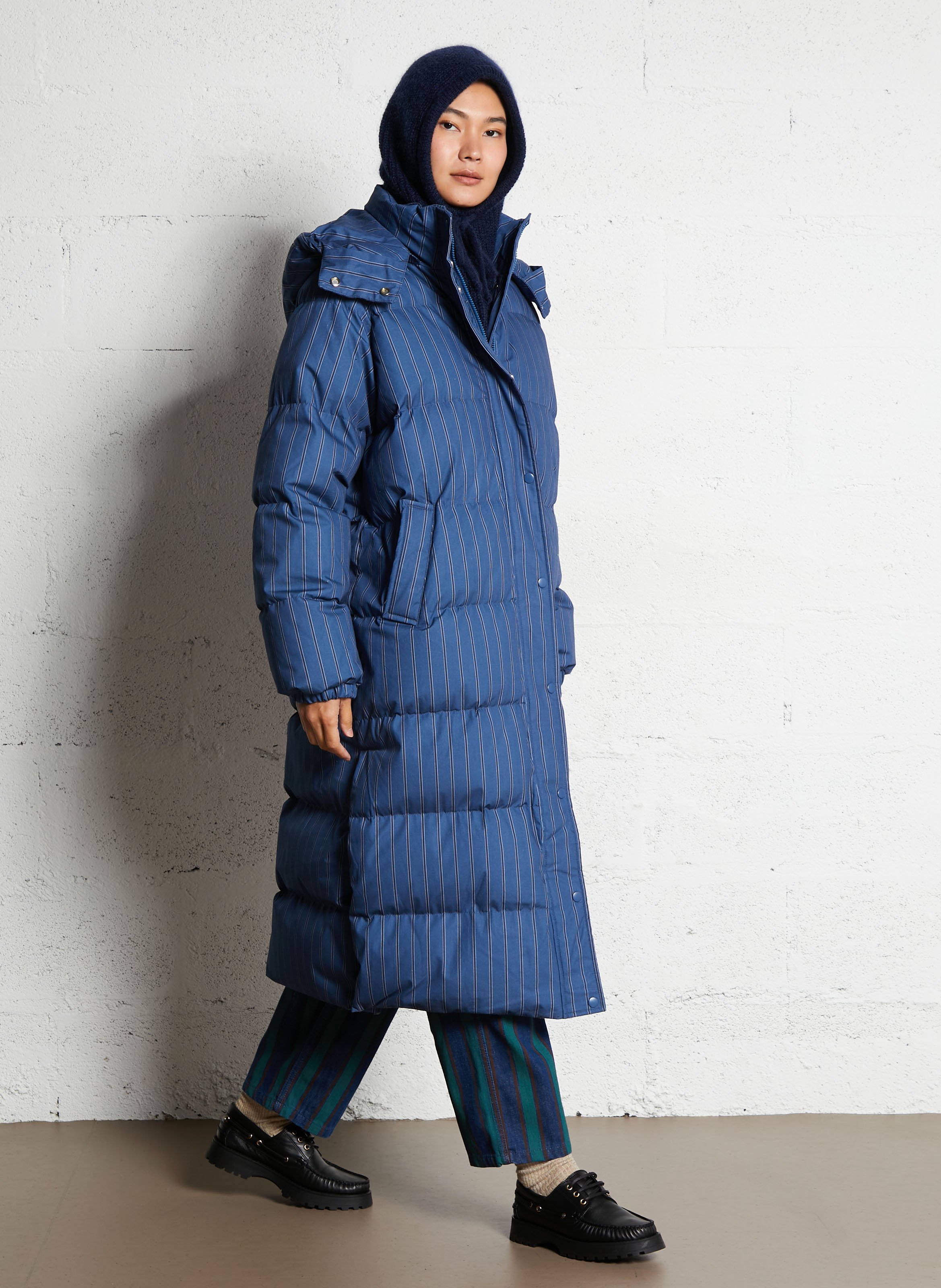 Doudoune à capuche oversize en coton THE TINY BIG SISTER Bleu