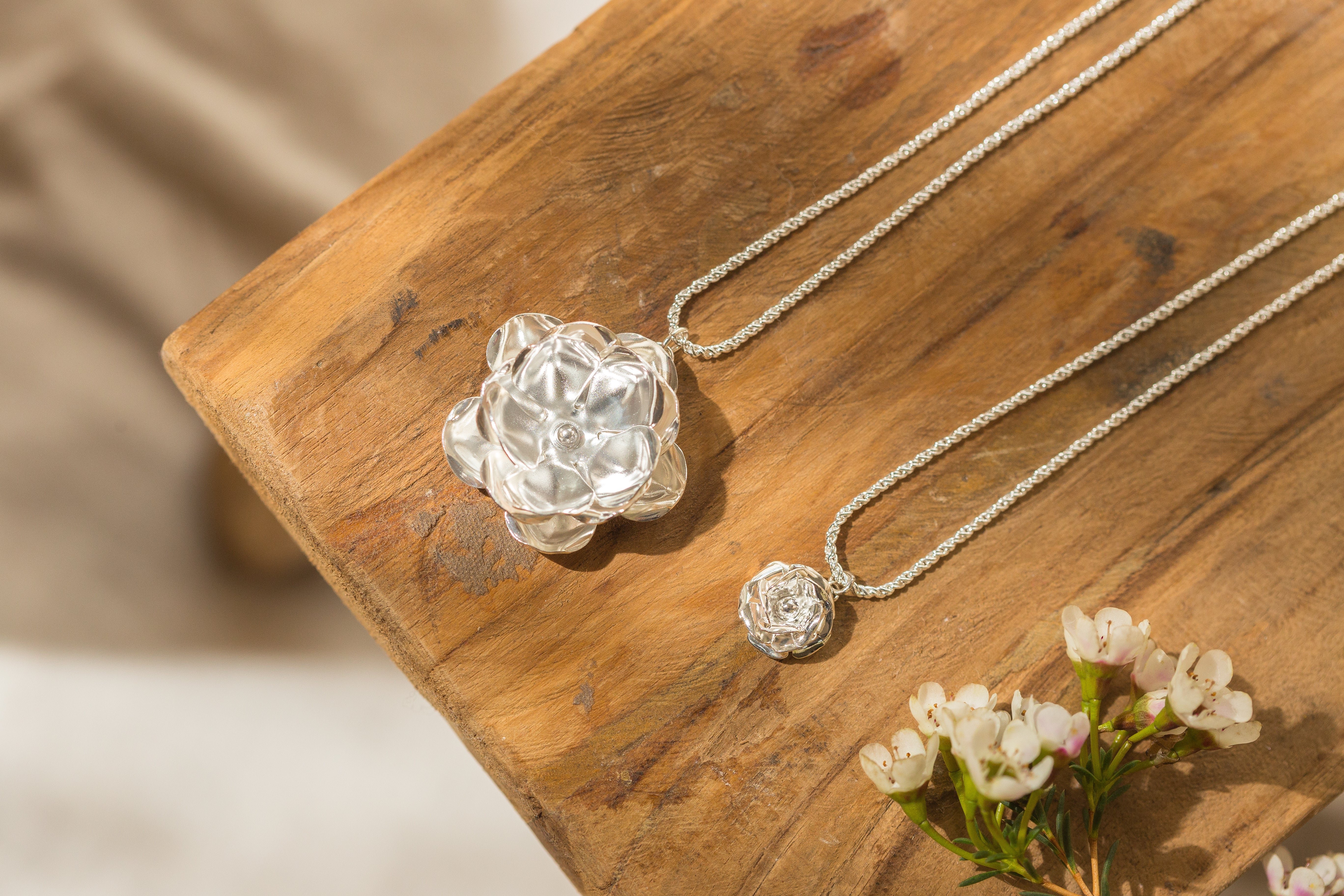 THÉIA - silver-plated flower necklace Silver